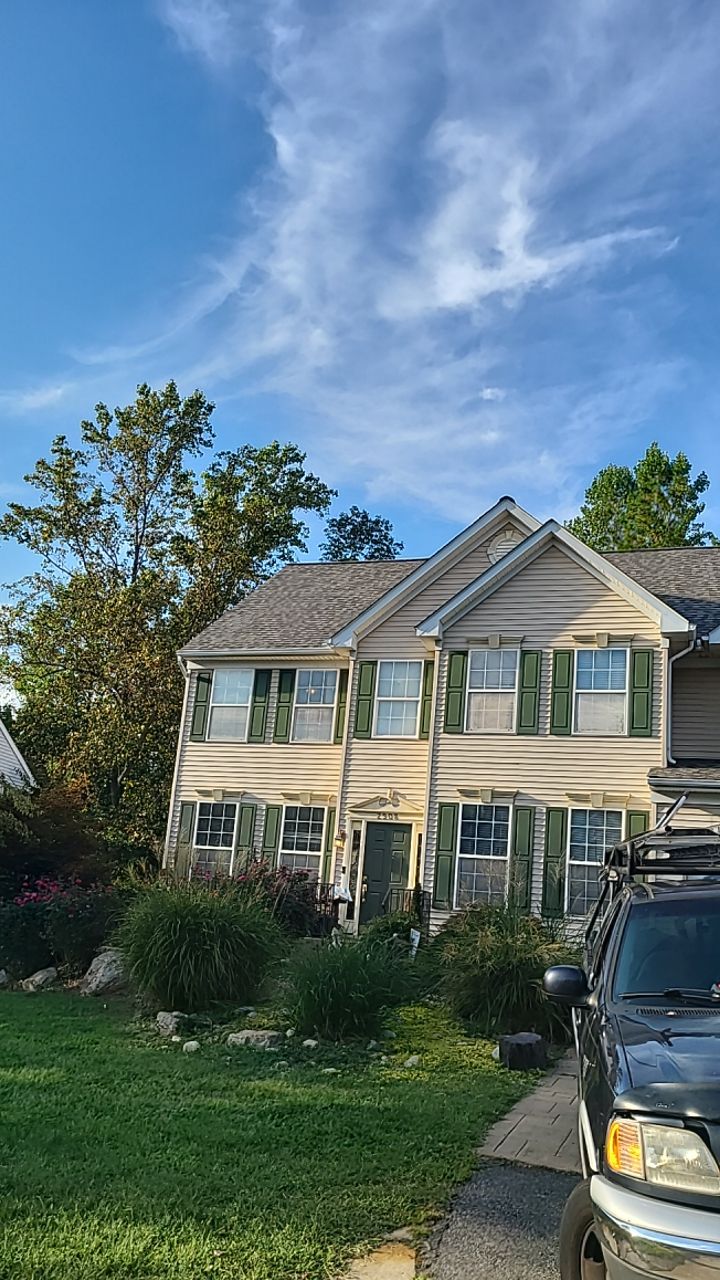 Dumfries: CertainTeed Landmark Pro Designer Shingles in Max Def Weathered Wood by RM Banning, Inc.