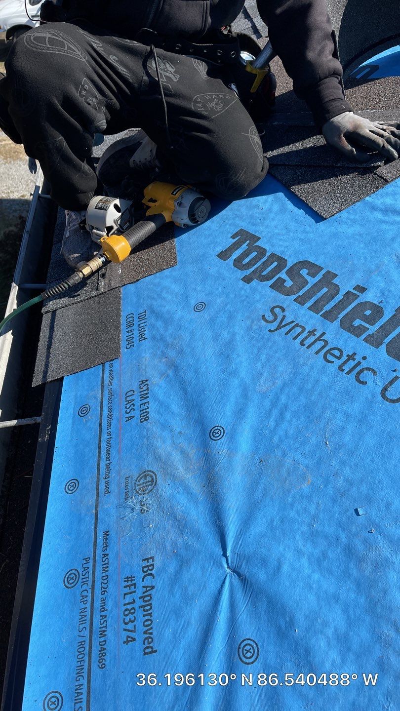 Residential Roofing Installation using Owens Corning Oakridge Roofing System by Undersun Roofing 
