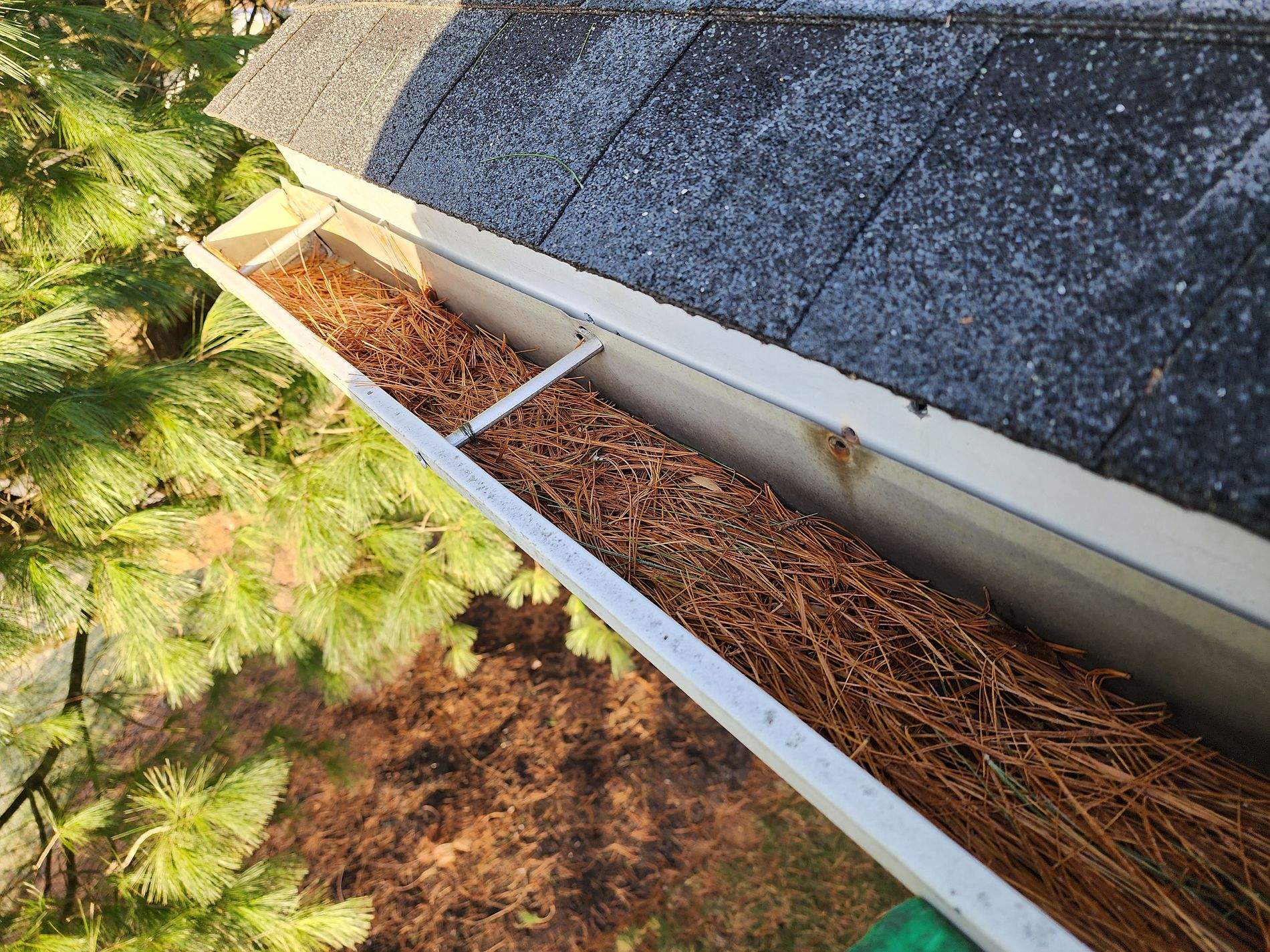 Gutter Repair, Gutter Cleaning, Gutter Guards by Roof Right Inc