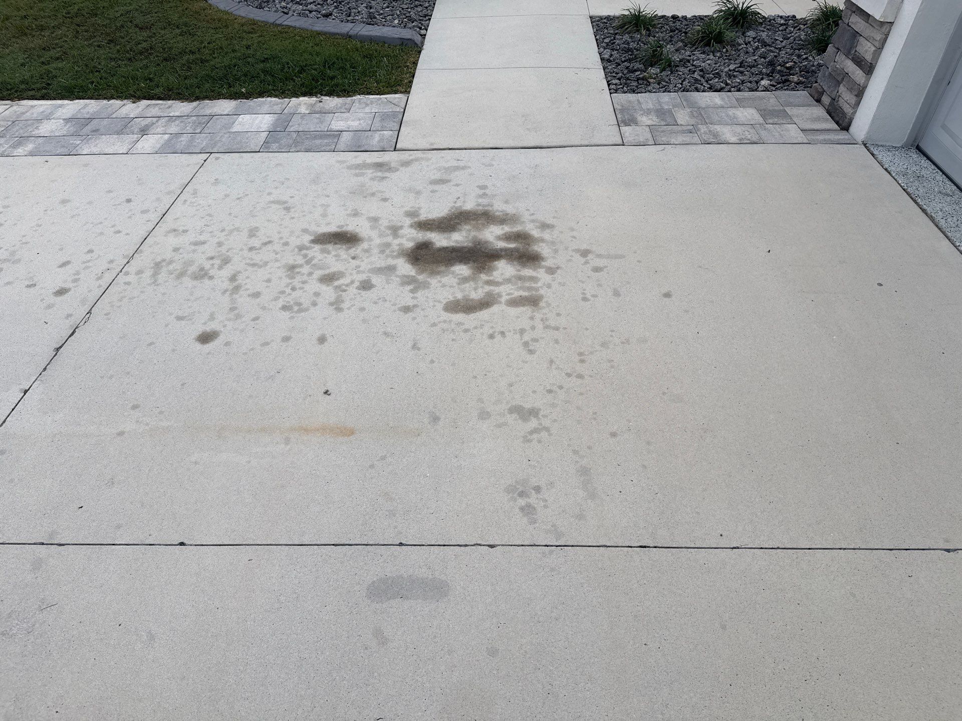 Concrete Oil Stain Removal – North River Ranch, Parrish, FL by Sunshine AquaWash