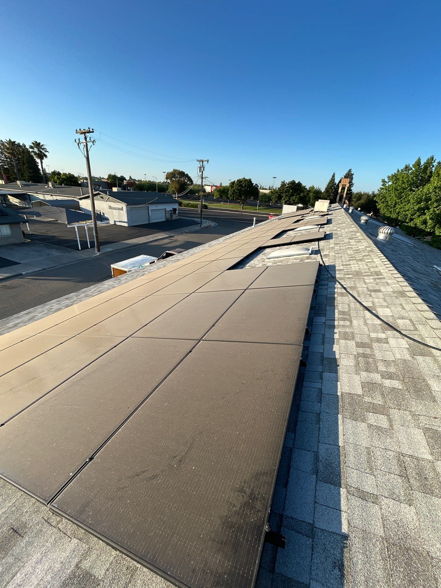 Clovis Commercial Contract by D&A SOLAR CLEANING