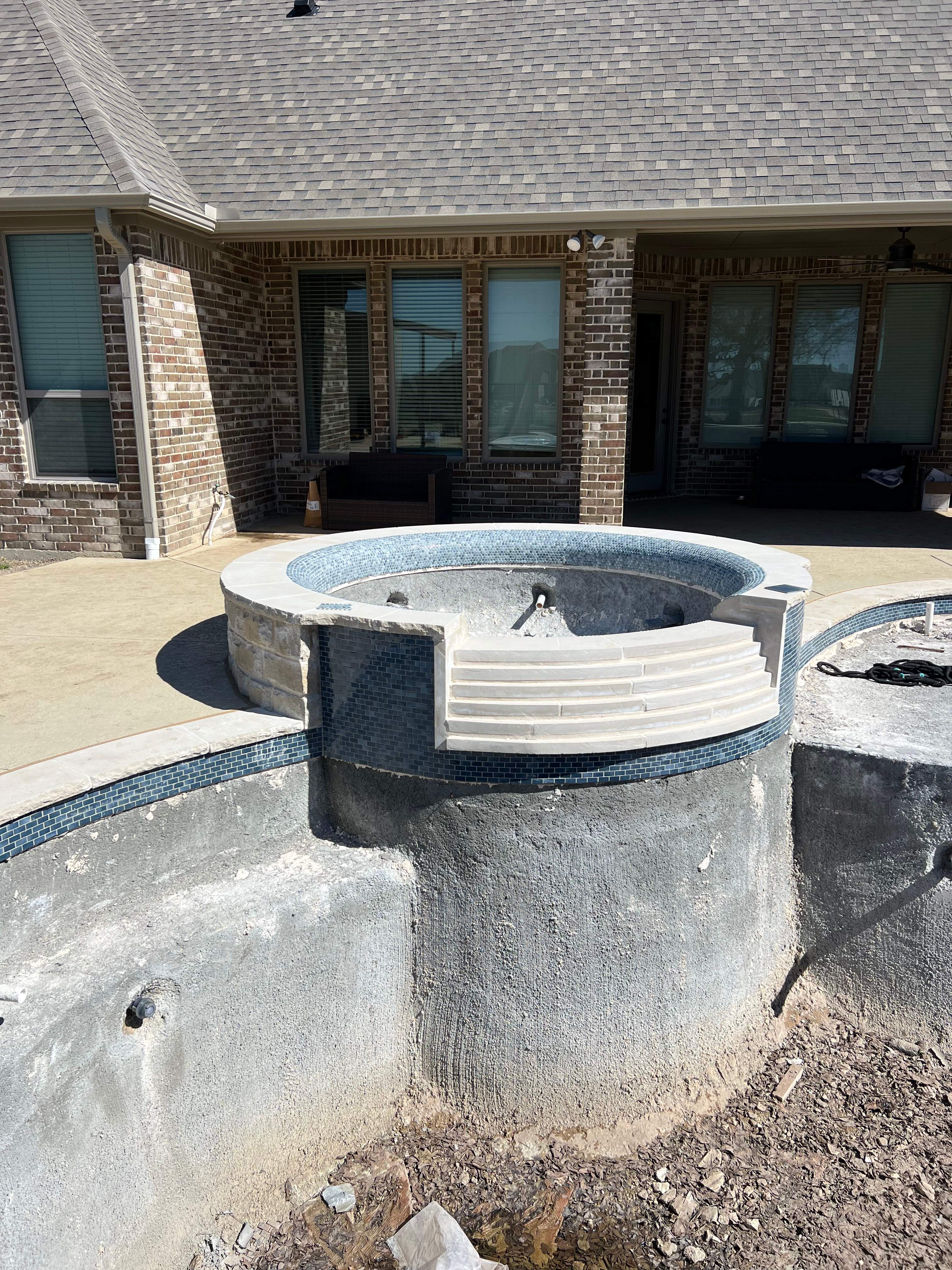 Freeform Pool with Raised Spa and Tanning Ledge by Pinnacle Pools and Spas - DFW
