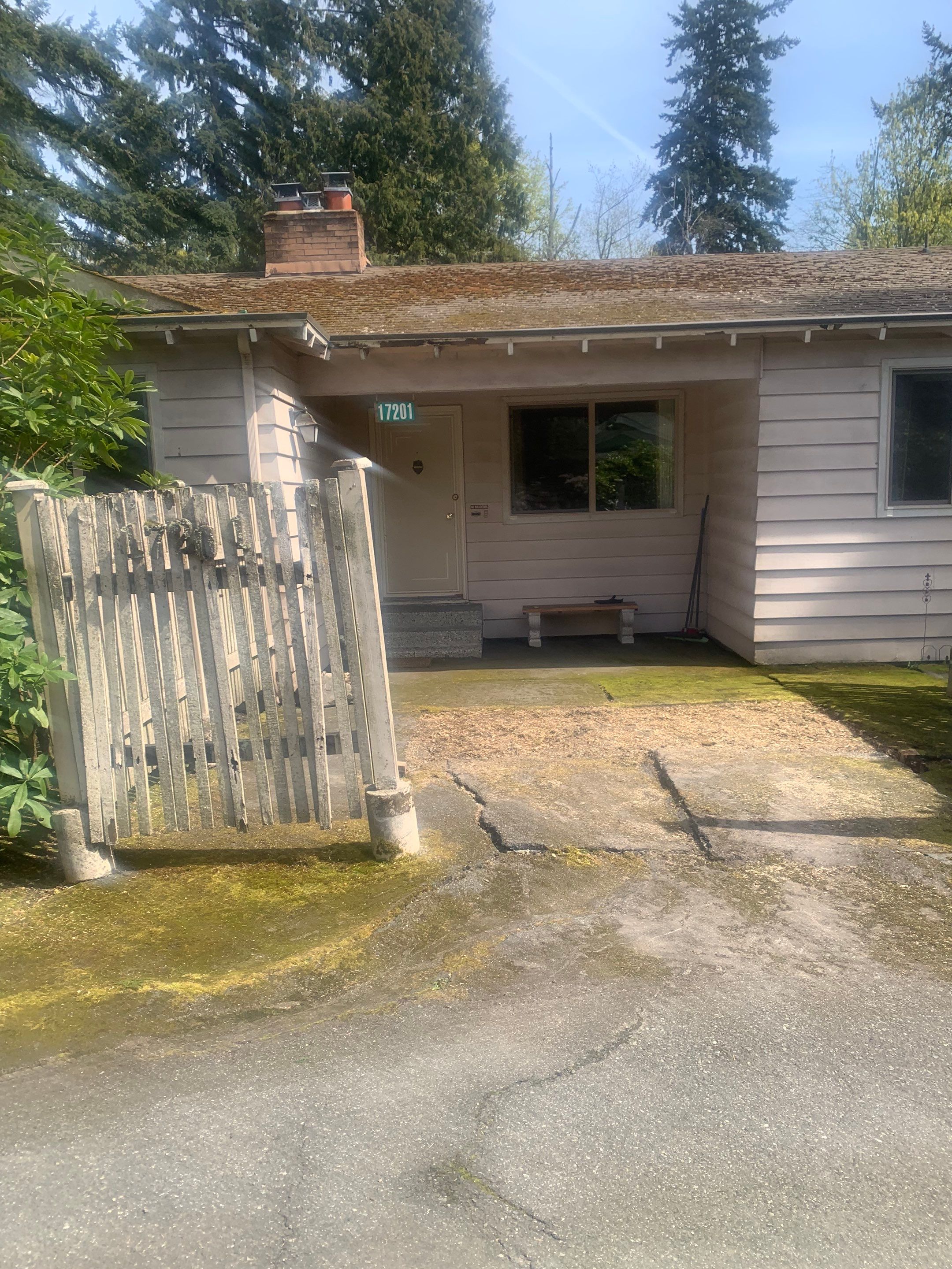 Modern Entry Fence by Jireh Asphalt & Concrete Inc 
