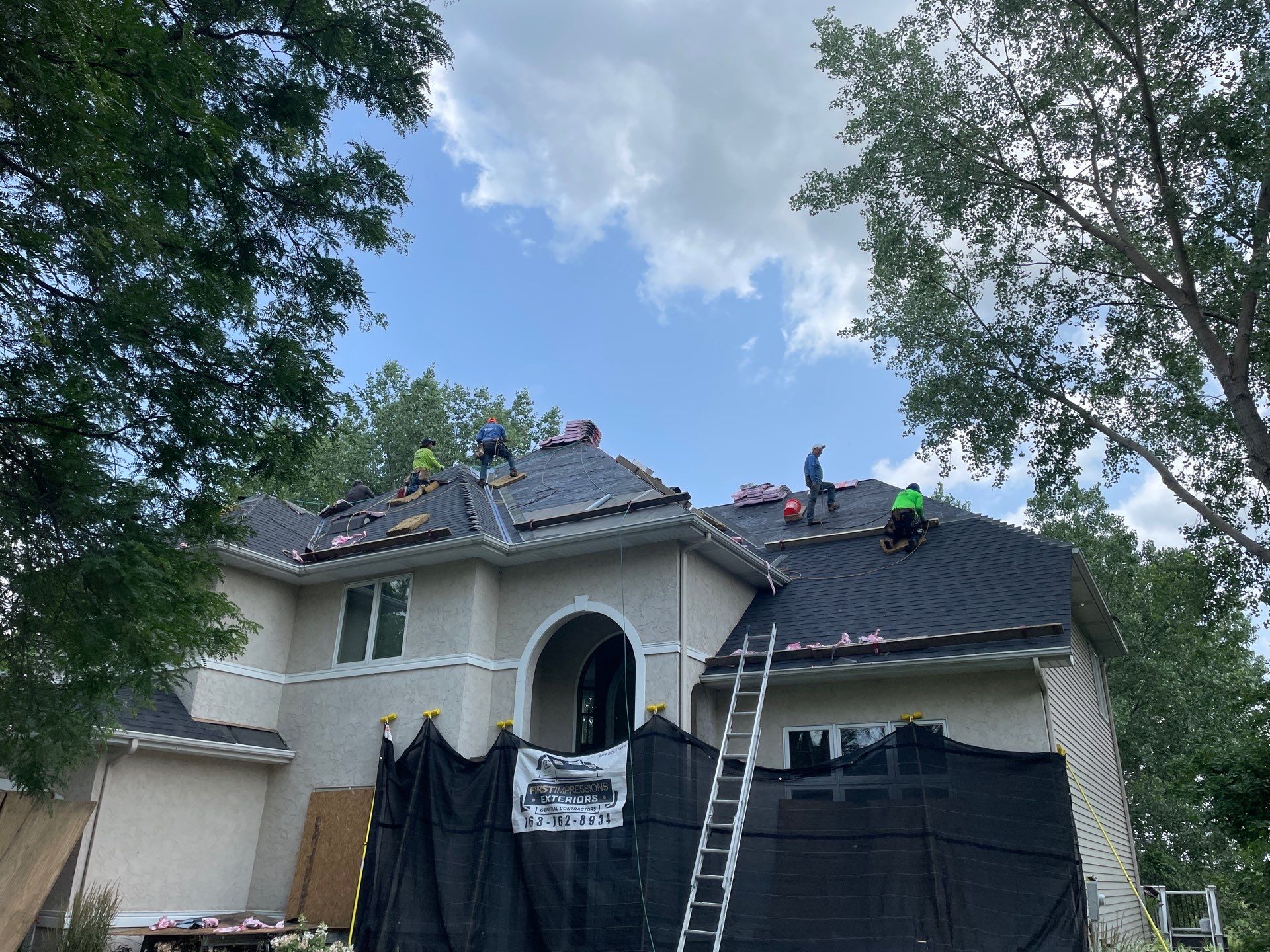 Roof & Gutter Replacement – Plymouth, MN | Owens Corning Duration | Leaf Sentry Gutter Guards by First Impressions Exteriors
