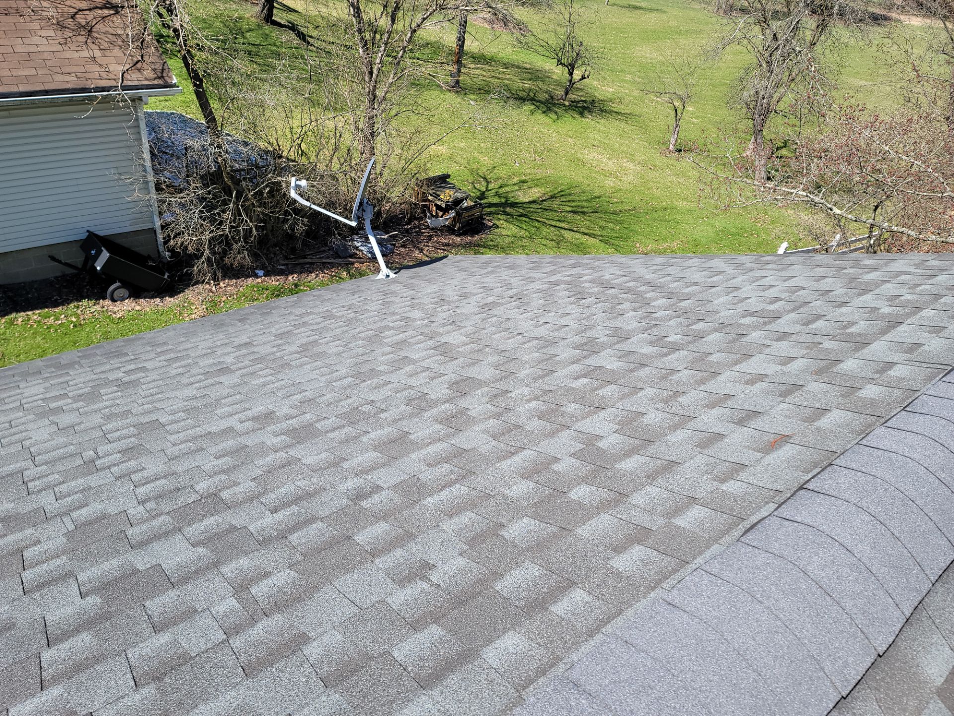 Atlas Pinnacle, Black Shadow, Drip Edge, Color, White by Eagle Eye Roofing