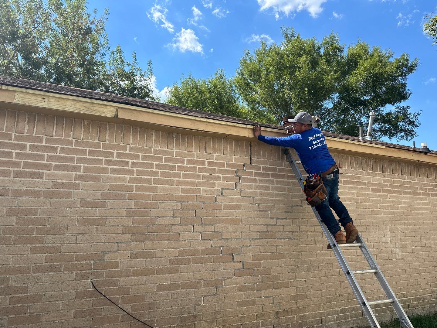 Hail Damage using Owen's Corning Duration (Lifetime) Shingles by Roof Repair Company