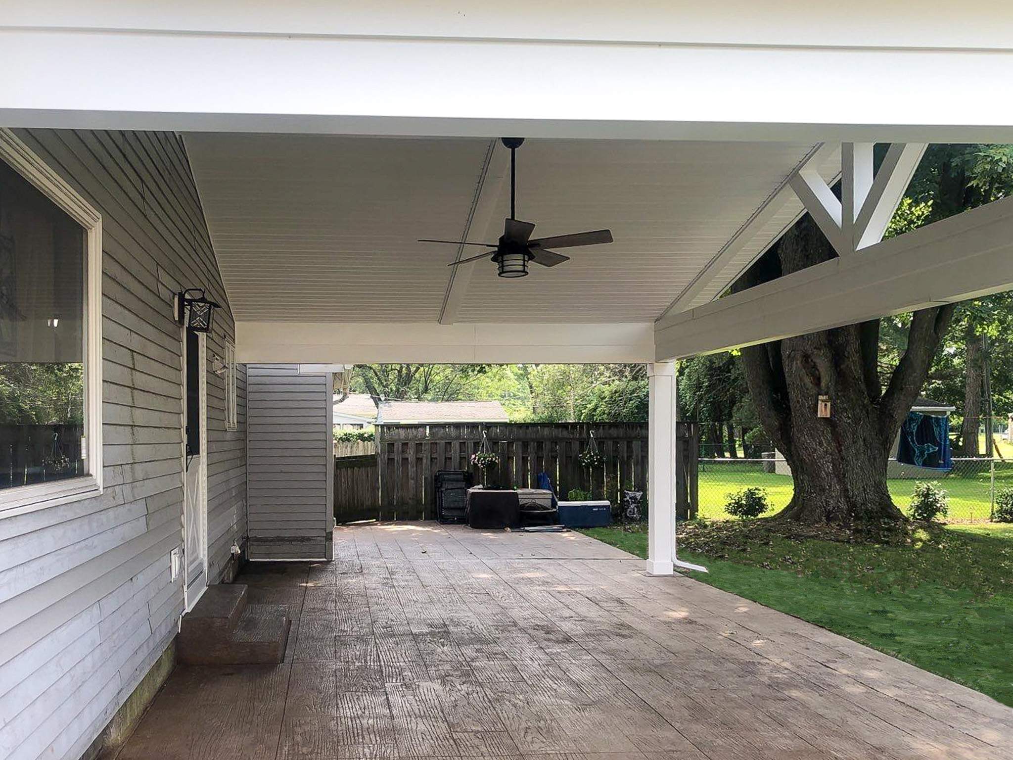 Outdoor Living- Addition by Ivy Lea Construction