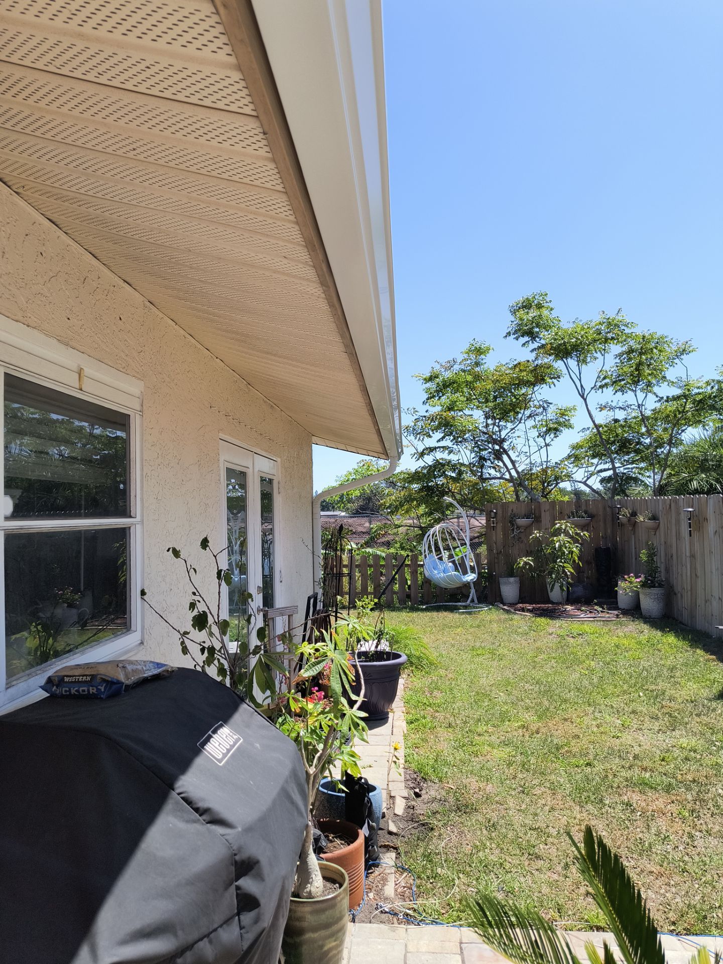 K-Style Seamless Gutter Installation using 3X4 Elbow Downspout in Sarasota FL by Gutter Professors