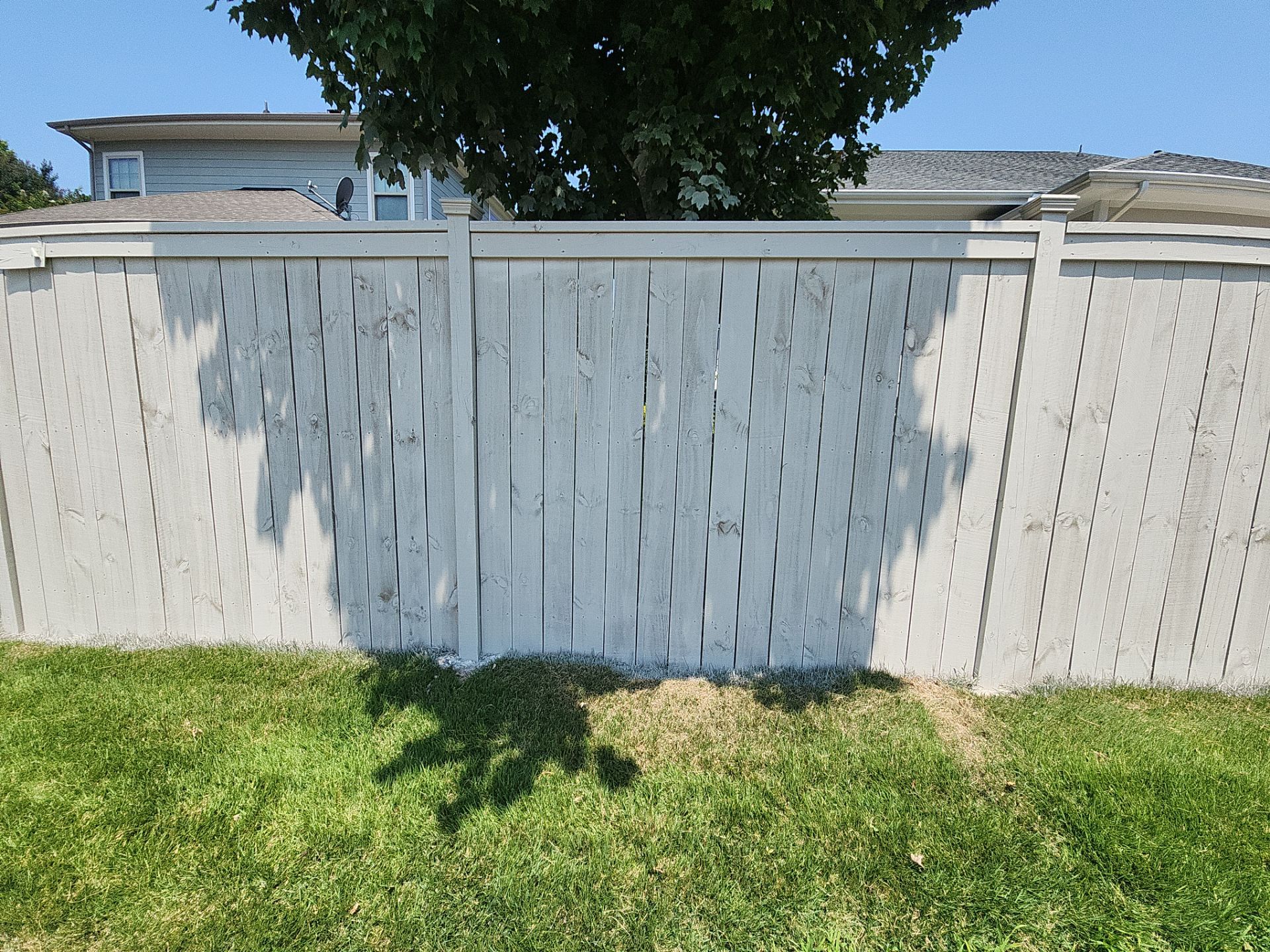 Wood Fence using Wood Sealant and Stain by DuraSeal