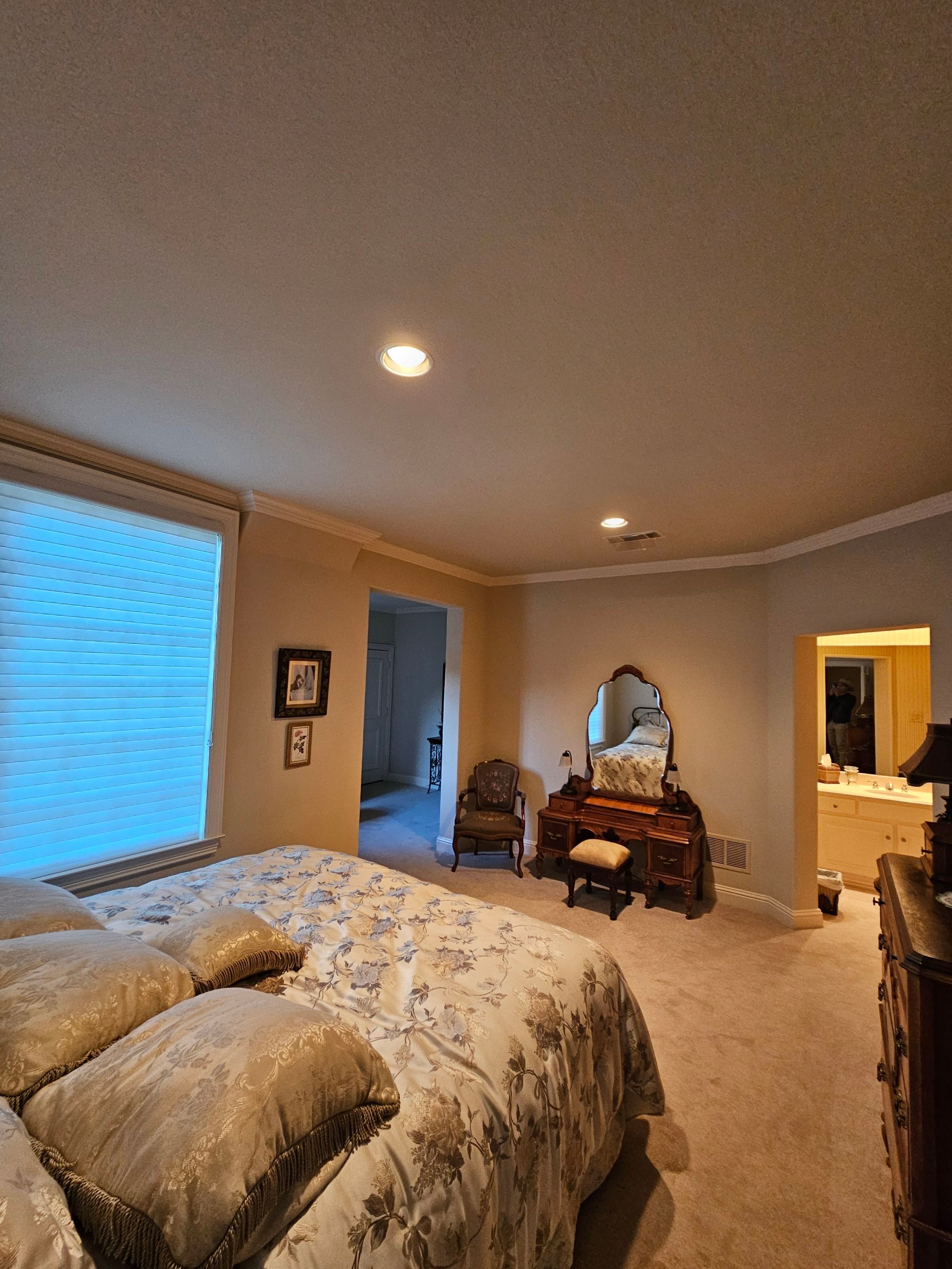 Exterior & interior paint, Garage door repairs, roof replacement & leak repairs by EL-GC LLC 