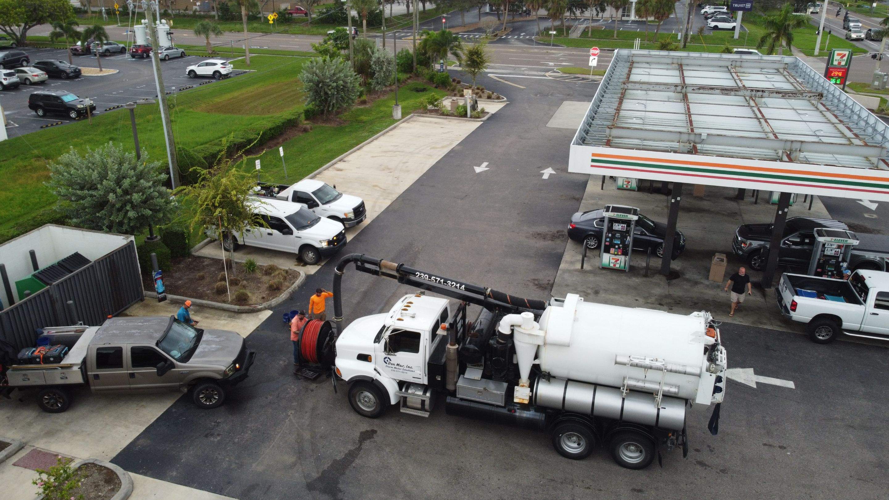 St. Petersburg 7-Eleven Stormwater System Cleaning by Don Mar, Inc. Storm Water Solutions