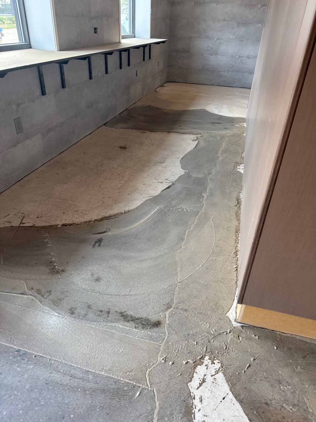 Slight Polish Project in McKees Rocks by Floors in a Day, Inc