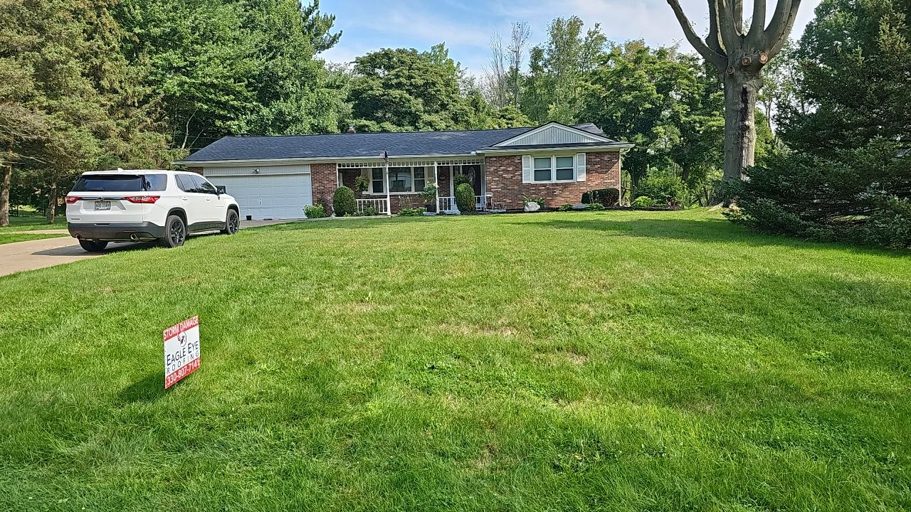 OWENS CORNING COLOR: Onyx Black by Eagle Eye Roofing