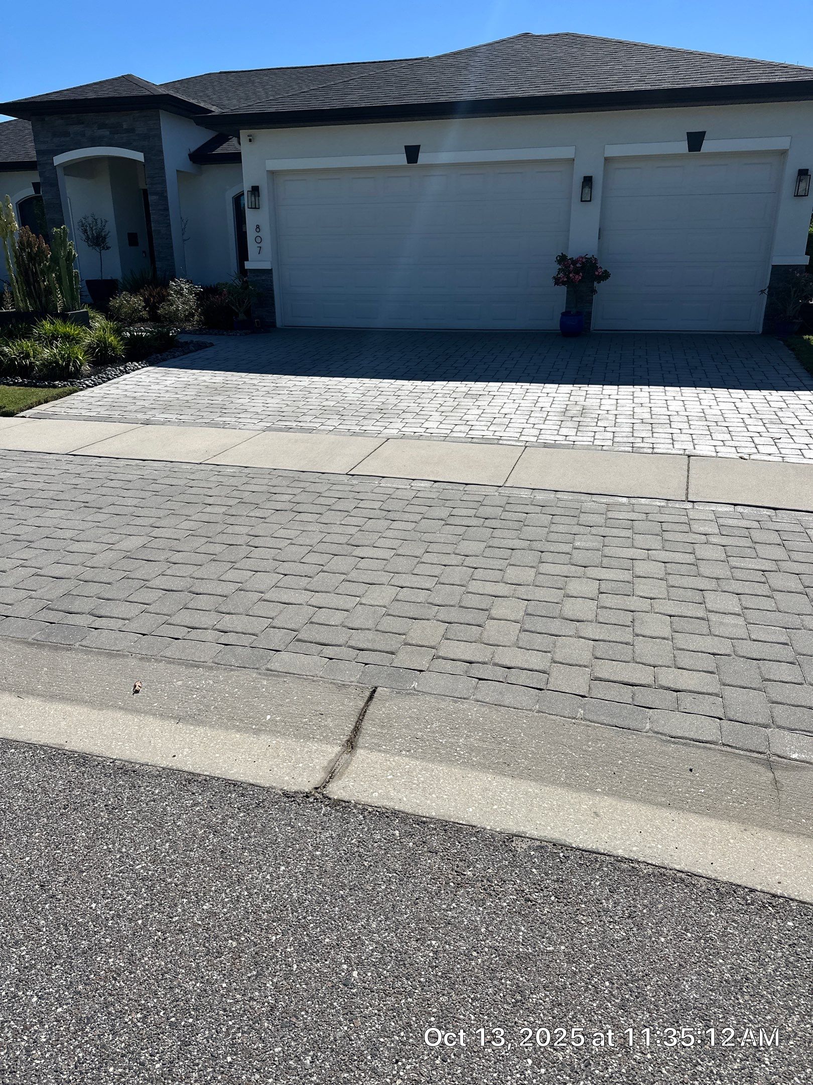 Full-Scale Paver Stripping and Sealing in La Paloma Sun City Center by Supreme Paver Experts