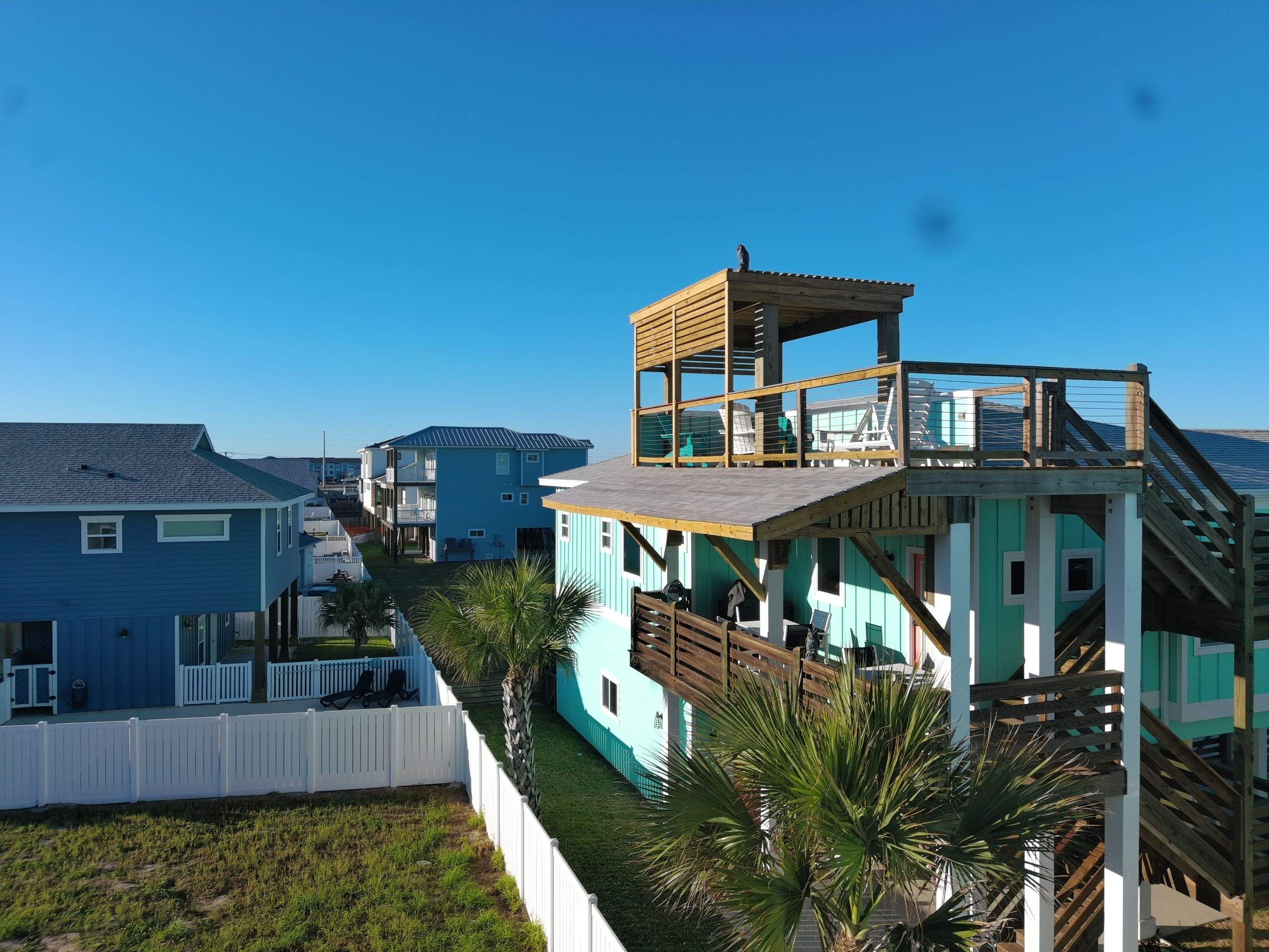 Roof Top Clubhouse on the Beach by Bayfront Roofing and Construction