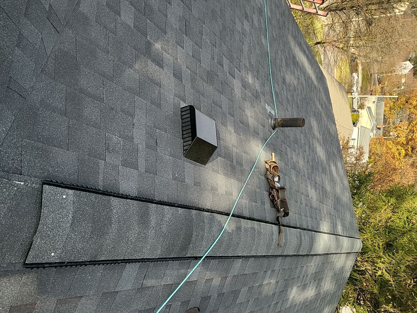 ATLAS PINNACLE COLOR: BLACK SHADOW by Eagle Eye Roofing