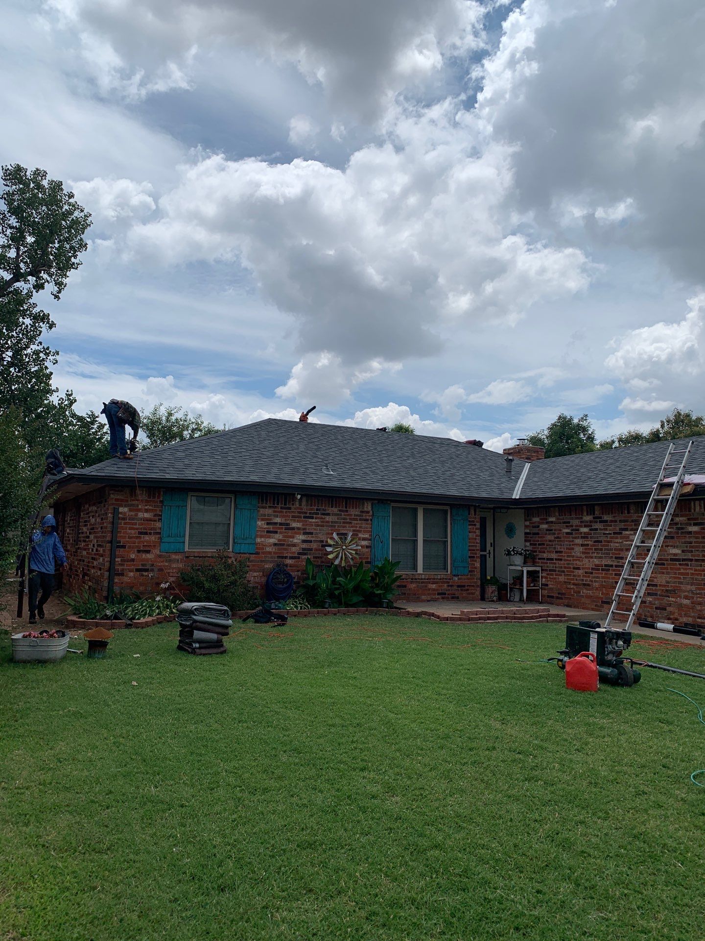 Residential Roofing Installation using Owens Corning by Castillo Roofing