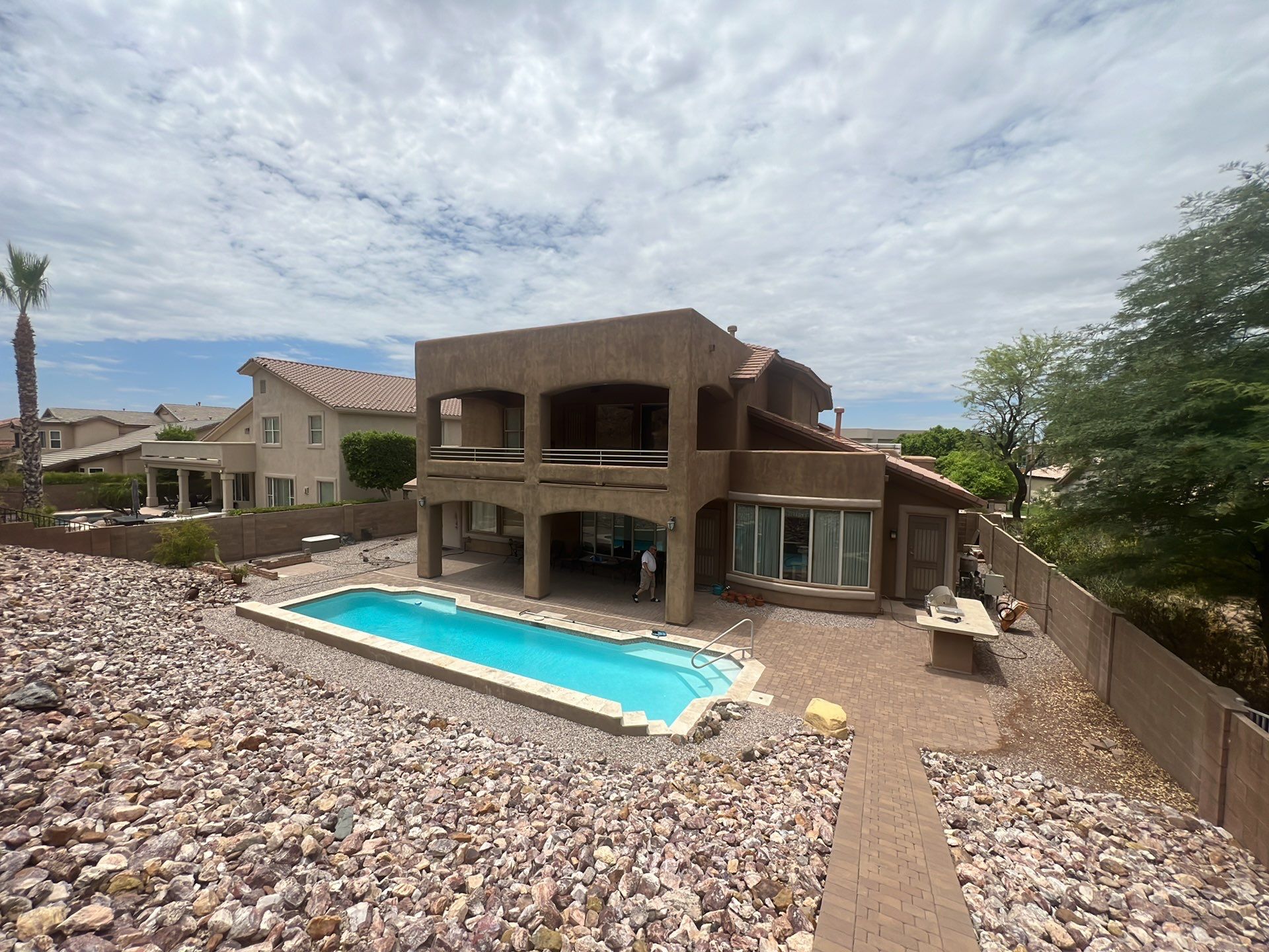 Exterior Painting using Dunn-Edwards EVERSHIELD®  by Crash of Rhinos Painting & Garage Floors