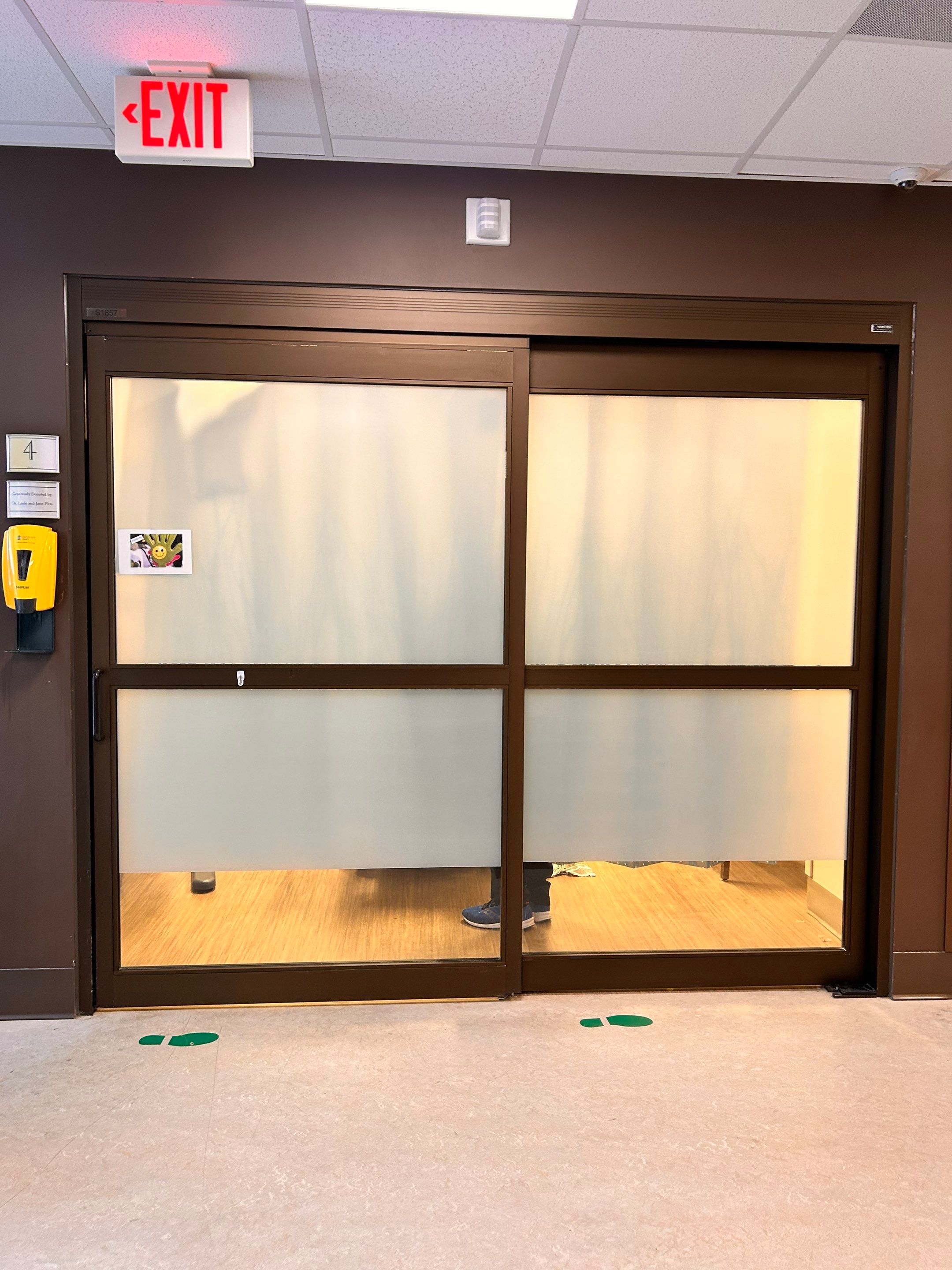 Cheshire Medical Emergency Department - Filming by Cheshire Glass Company
