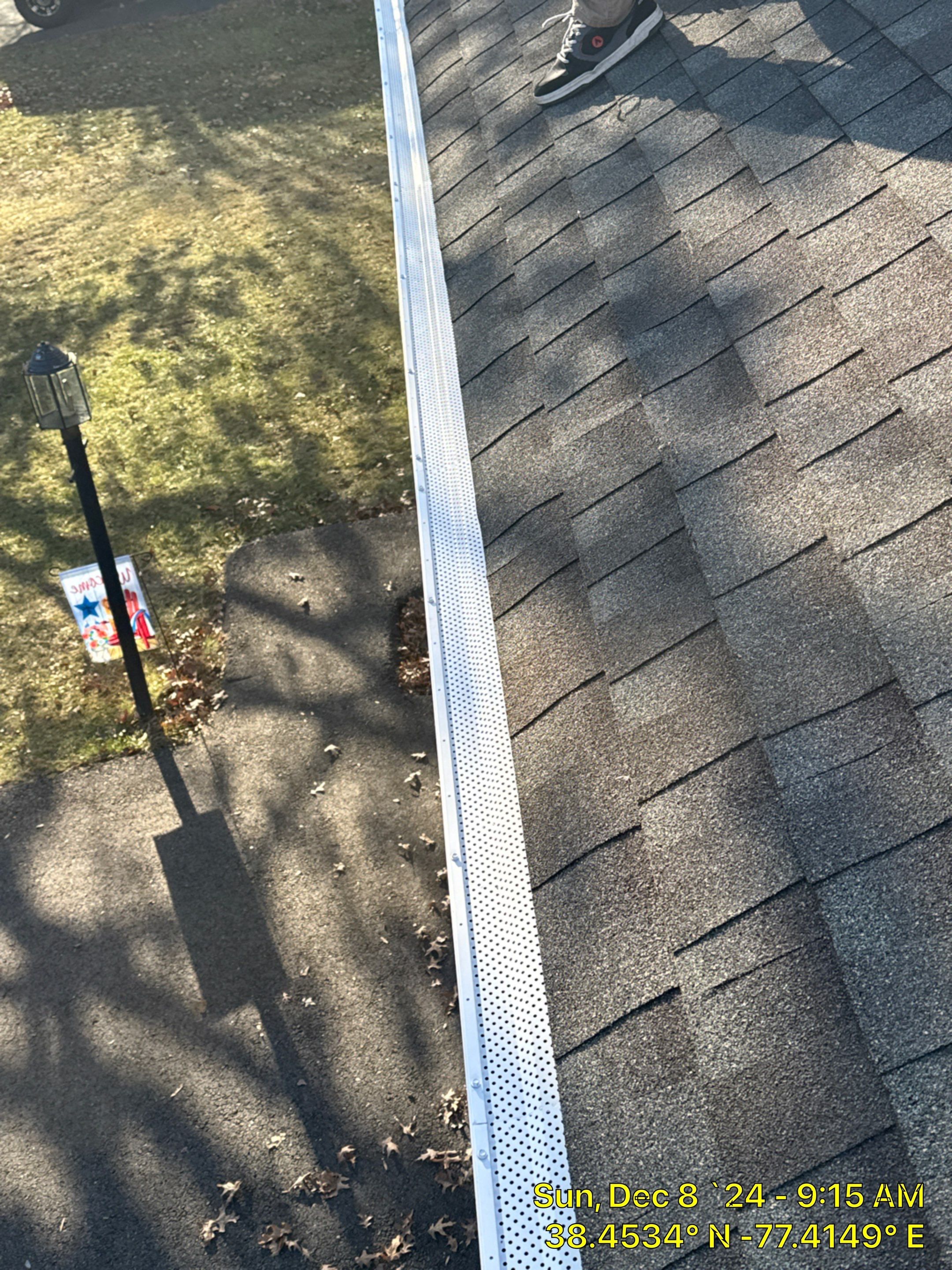 gutters guards using bulldog by La Bendicion Contruction Llc