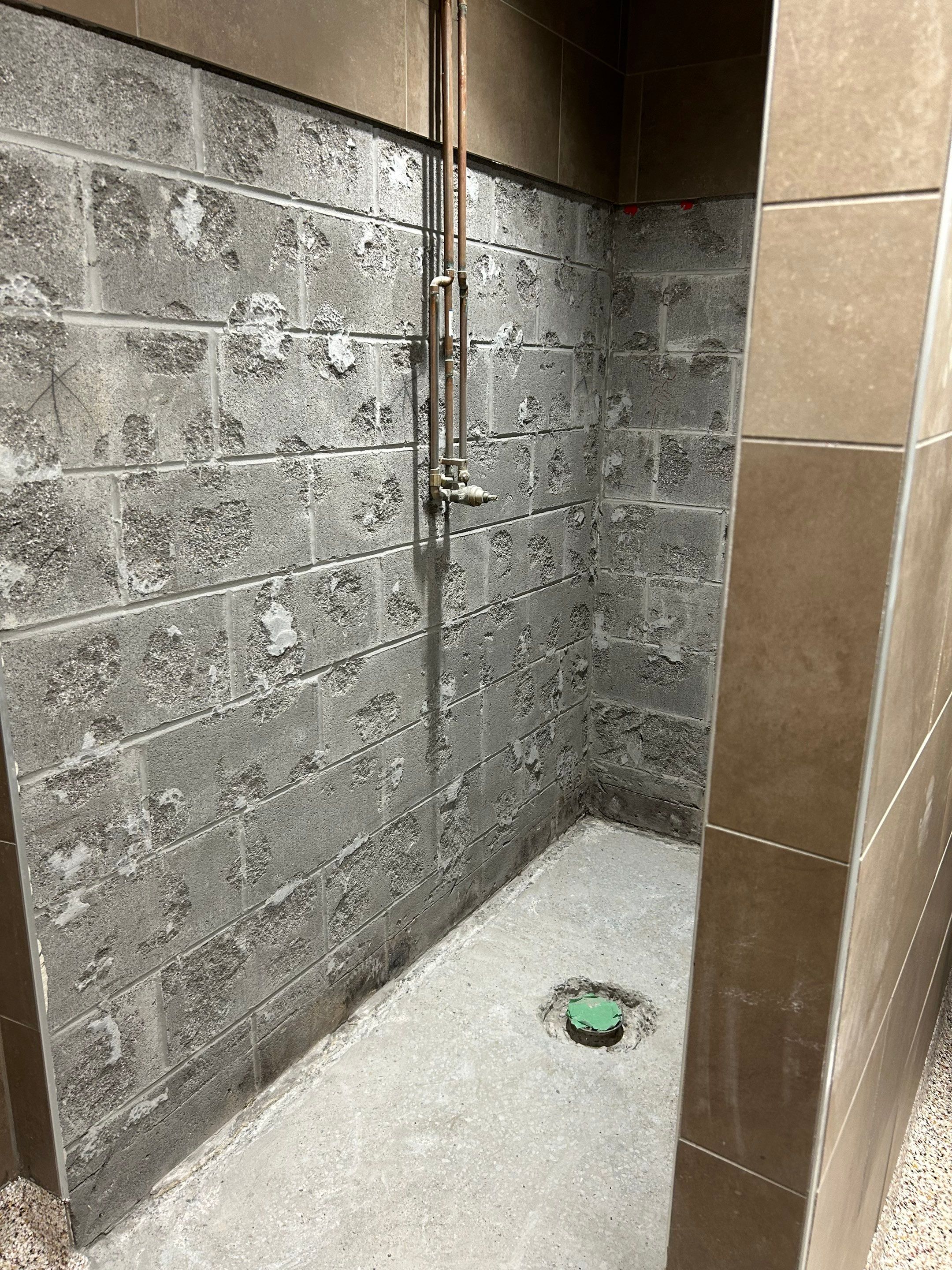 Trucking company showers by Footprints Floors of Nashville