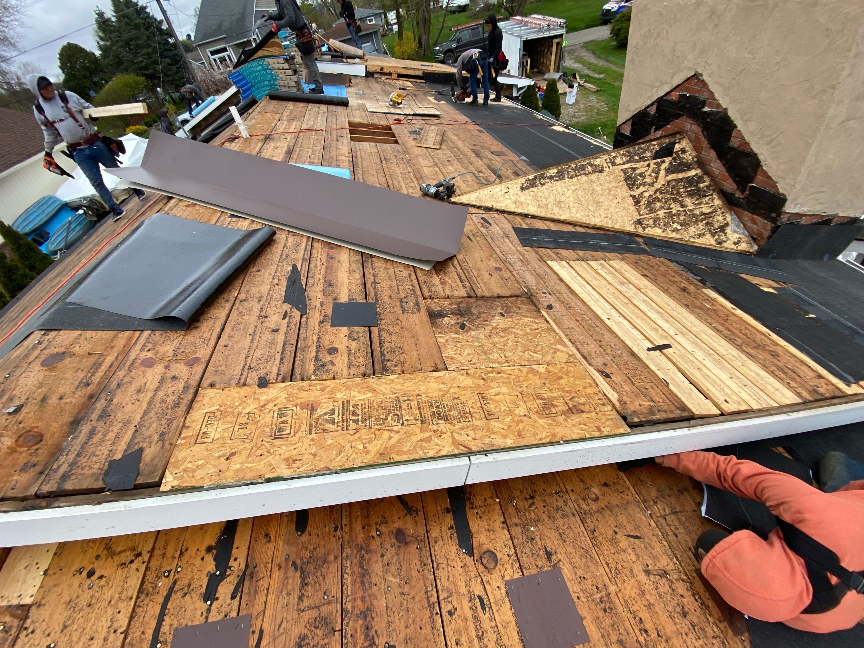 Roof Replacement using CertainTeed Landmark by 180 Contractors