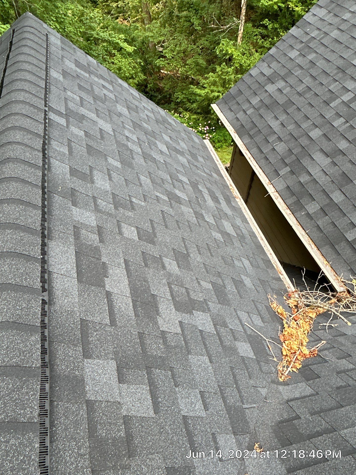 Residential Roofing Installation using Duration Series Shingles - Onyx Black by RoofX 