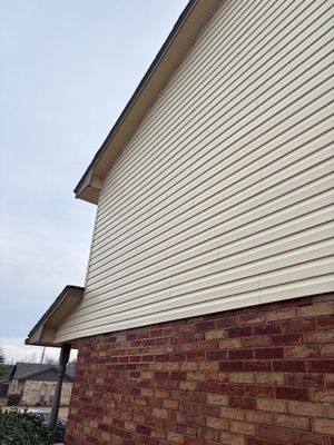vinyl siding replacement in Warr Acres