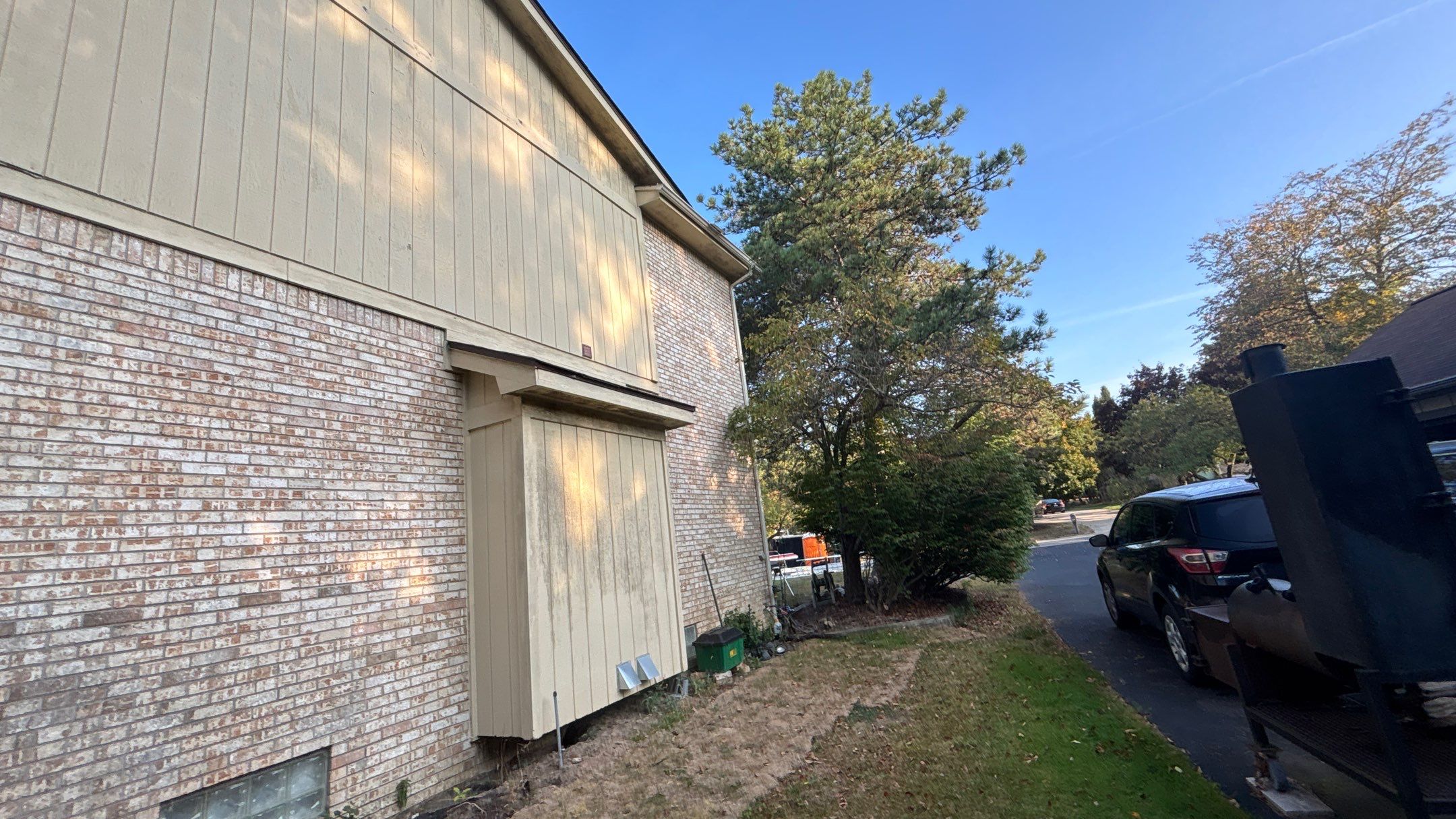 Siding Replacement using Alside S7 Cedar Mill Grain Cast Iron by 180 Contractors
