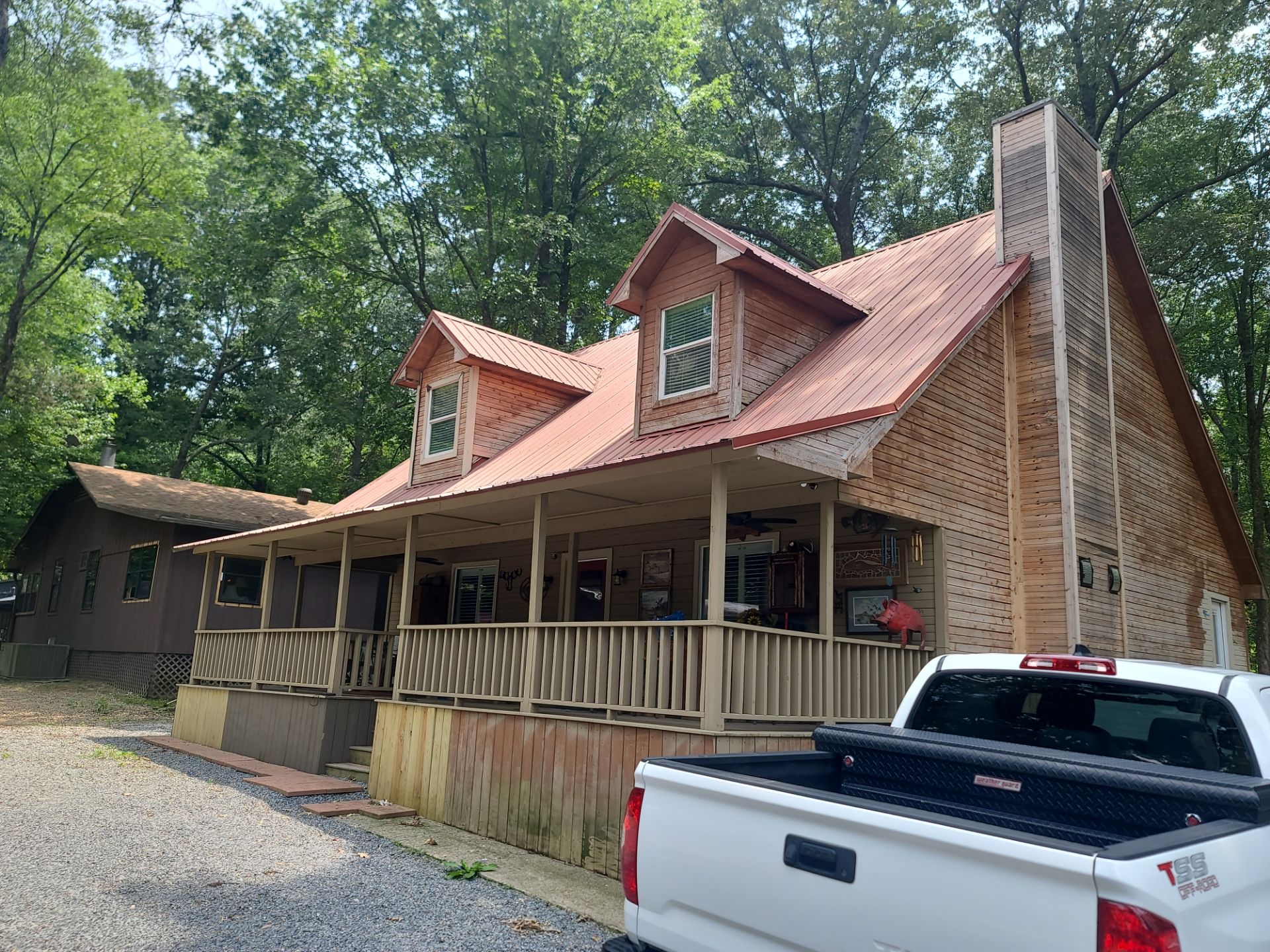Metal Roof Replacement: 26 GA. Residential Metal Panel by Hostetler Roofing