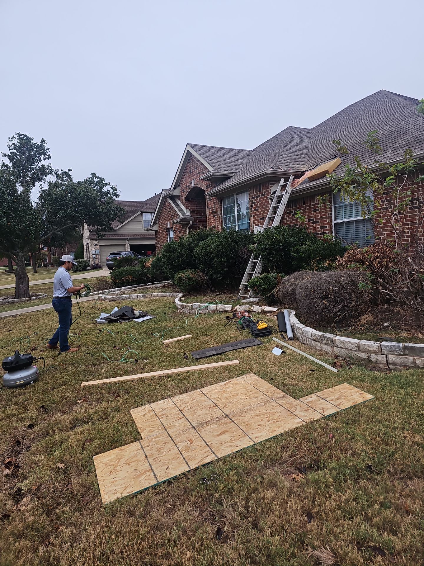 Expert Roof Leak Detention & Repair in Murphy, TX by road roofing llc