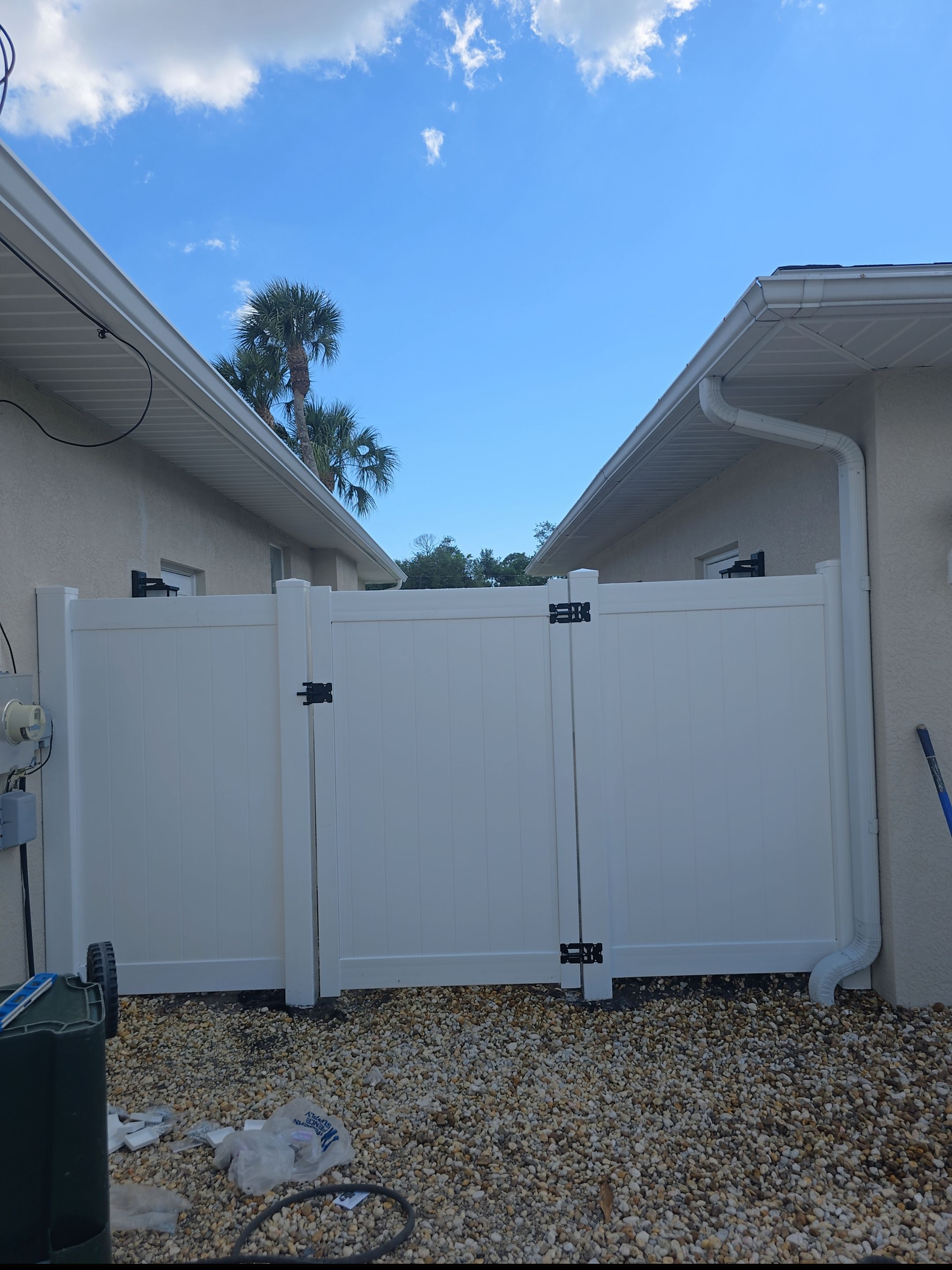 Vinyl Fence Install in North Port by True Fence LLC