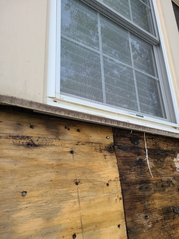 Alexandria - Certainteed Landmark Weathered Wood Shingles by RM Banning, Inc.