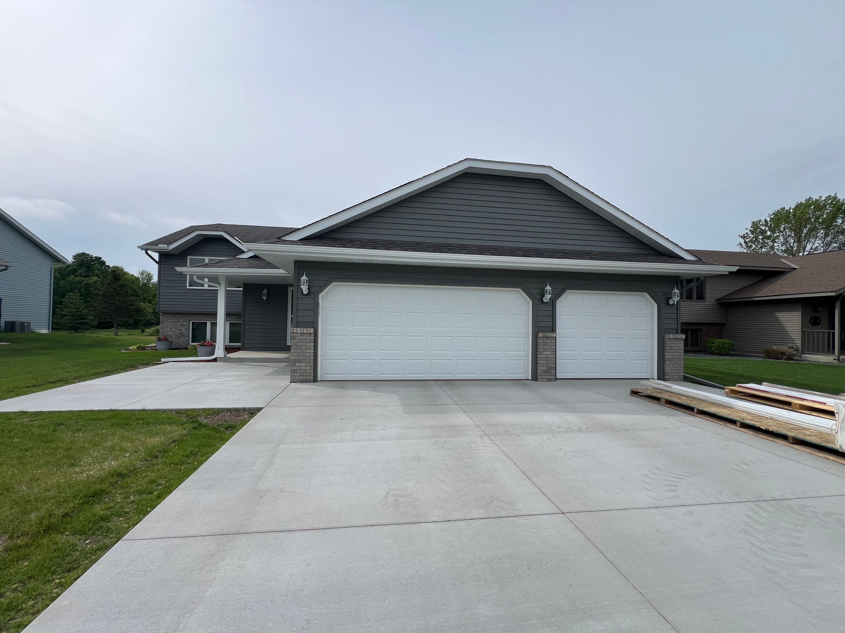 Project in Sartell by CoMitted 365 Roofing & Exteriors 