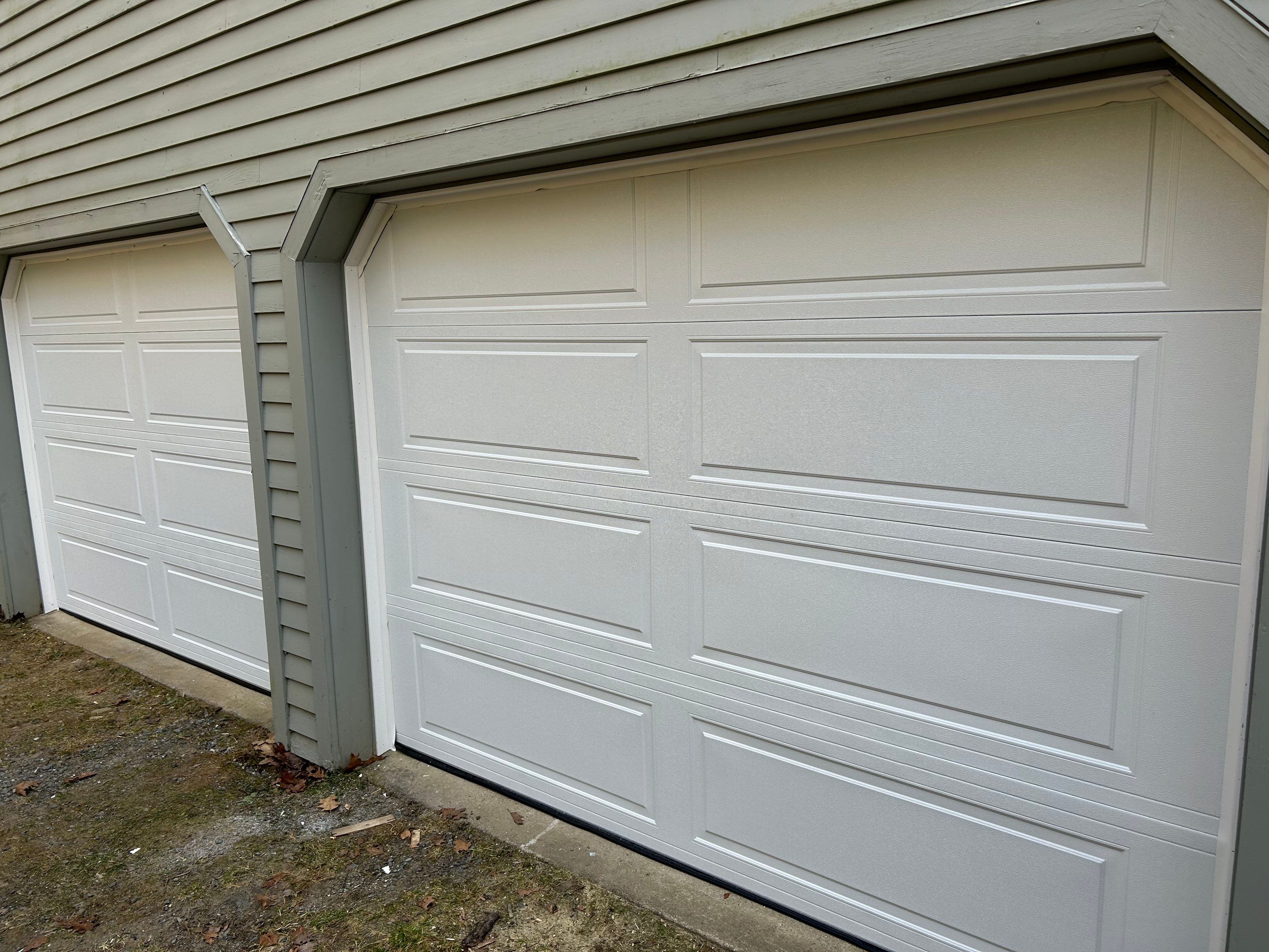 Door Installation using Raynor Encore Garage Door by Keene Door