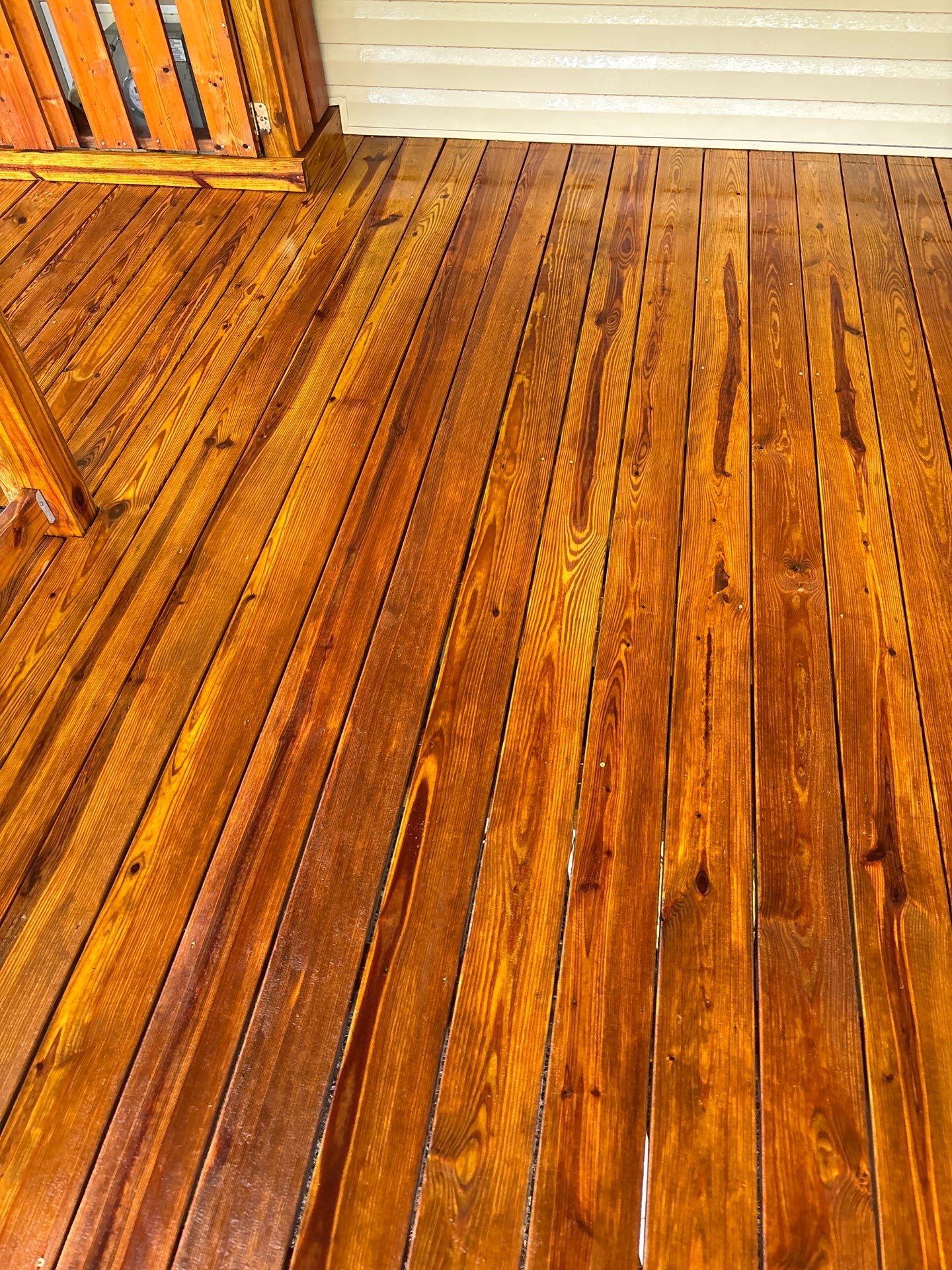 Wood Deck using Wood Sealant by DuraSeal