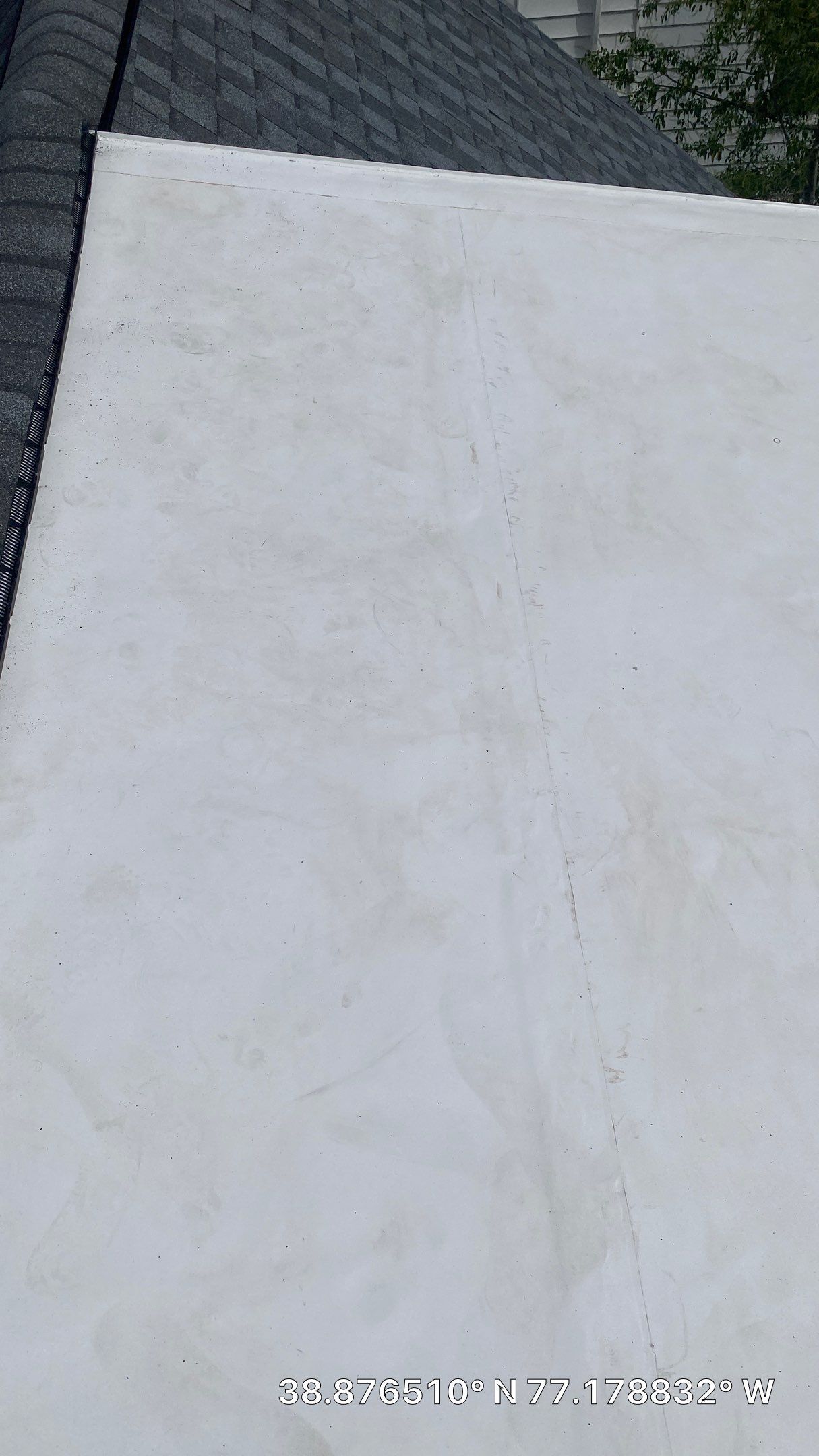 Falls Church: CertainTeed Landmark Pro Designer Shingles in Max Def Pewter by RM Banning, Inc.