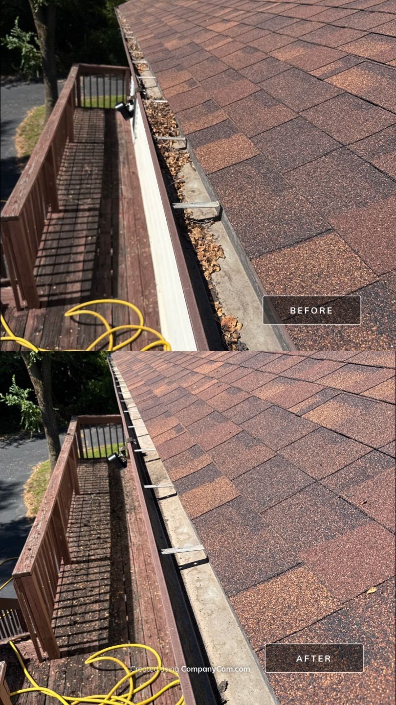 Commercial Building Wash Island Lake 176 & Roberts Rd by Simmons Power & Soft Washing