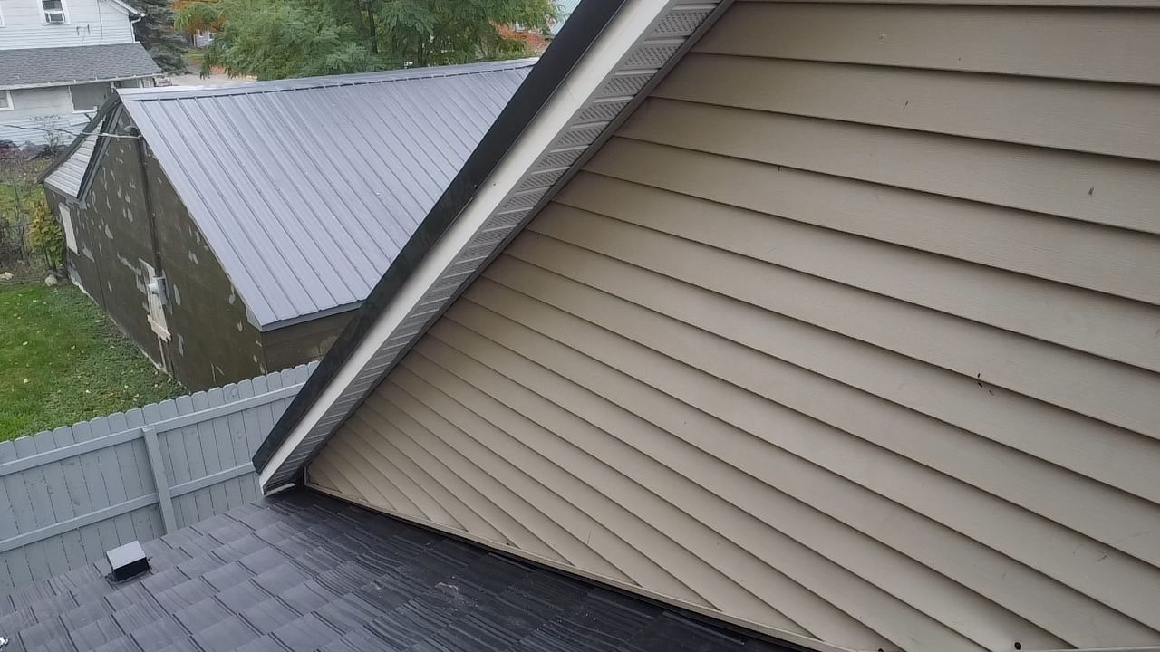 Full Tear-Off Metal Shake Roof Installation – Fort Wayne, IN by 4Ever Metal Roofing