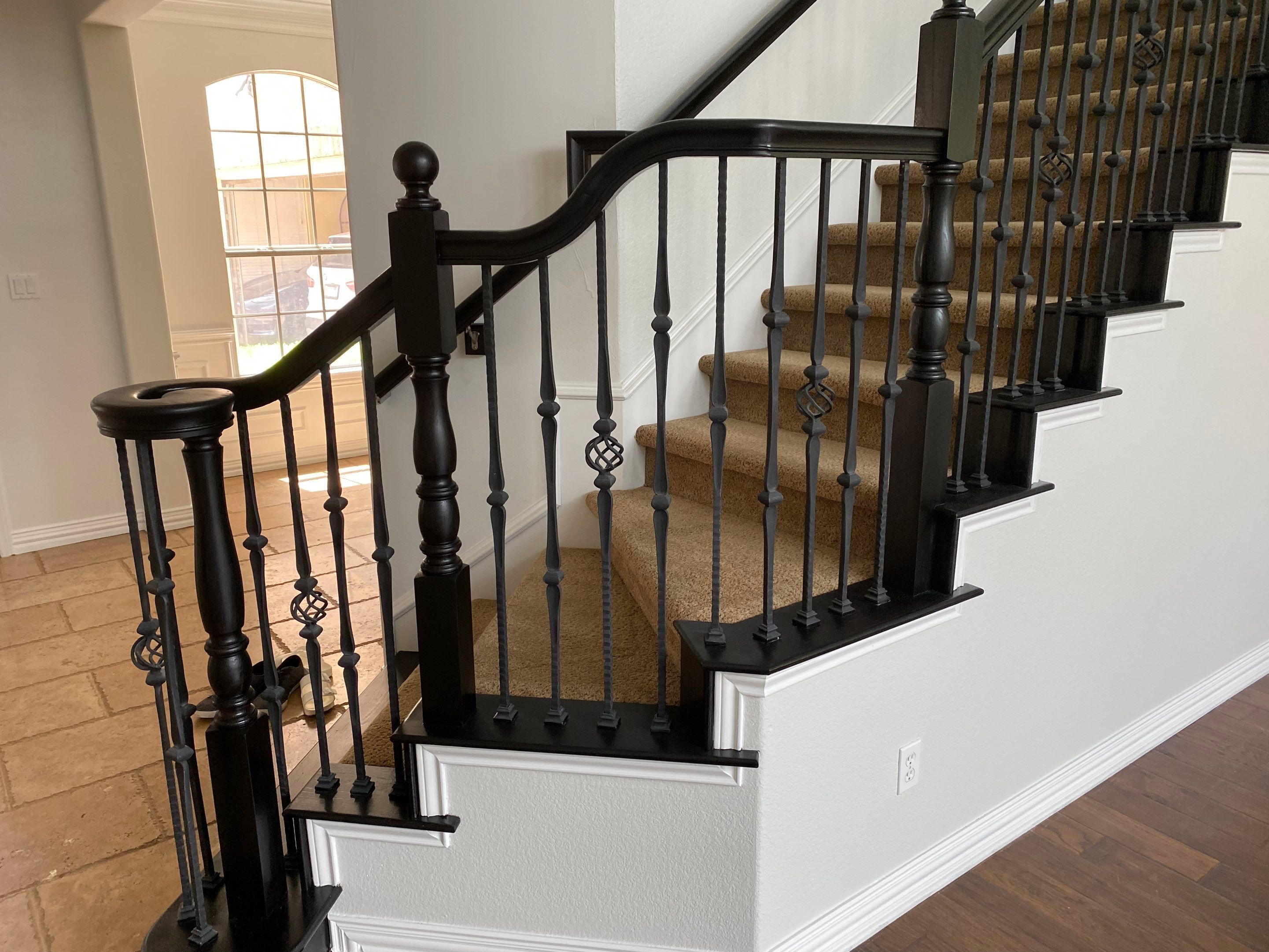 Interior repaint in University of Texas Golf Club by AJ’s Painting