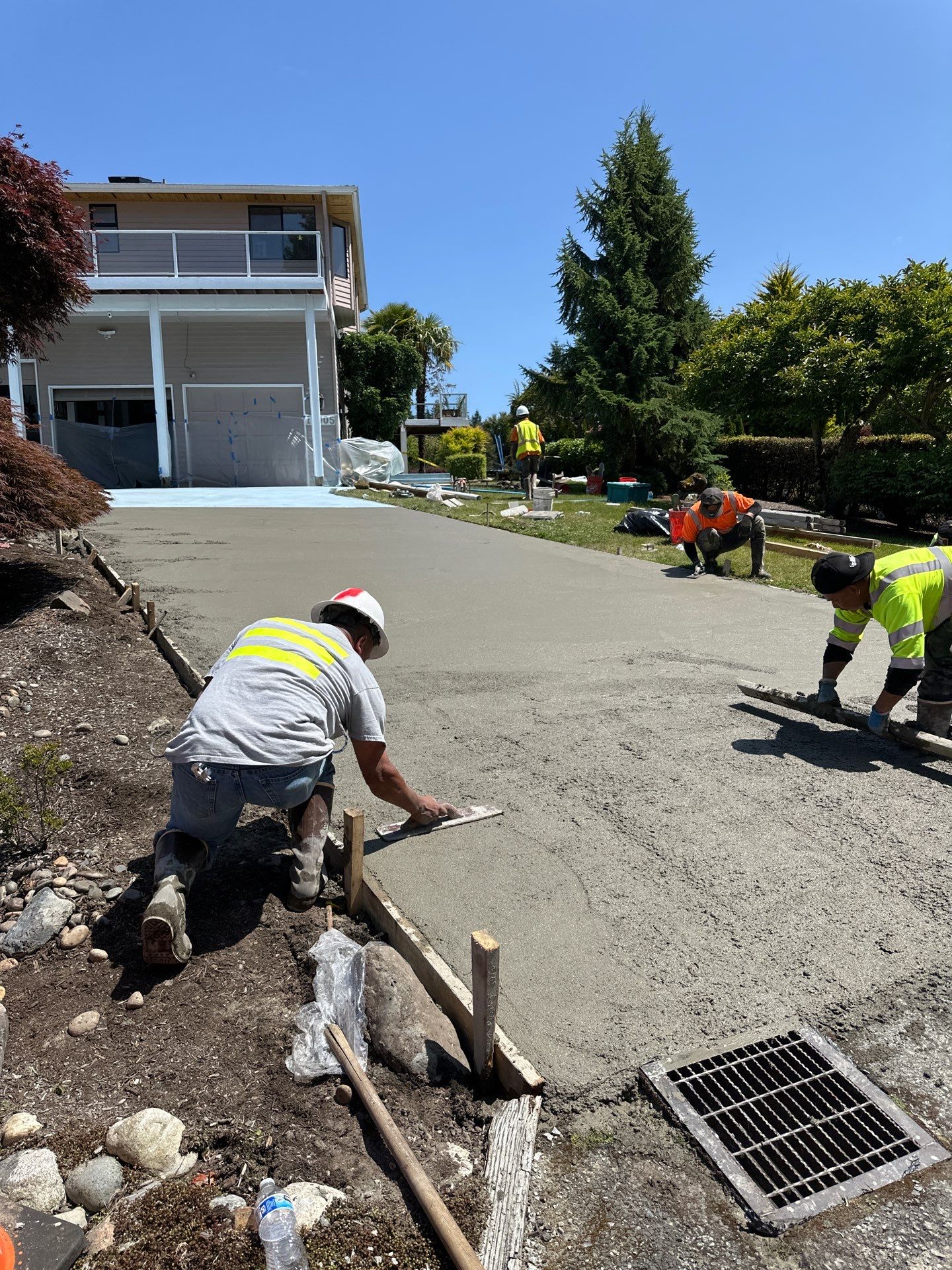 Concrete Driveway Repair | Edmonds  by Jireh Asphalt & Concrete Inc 