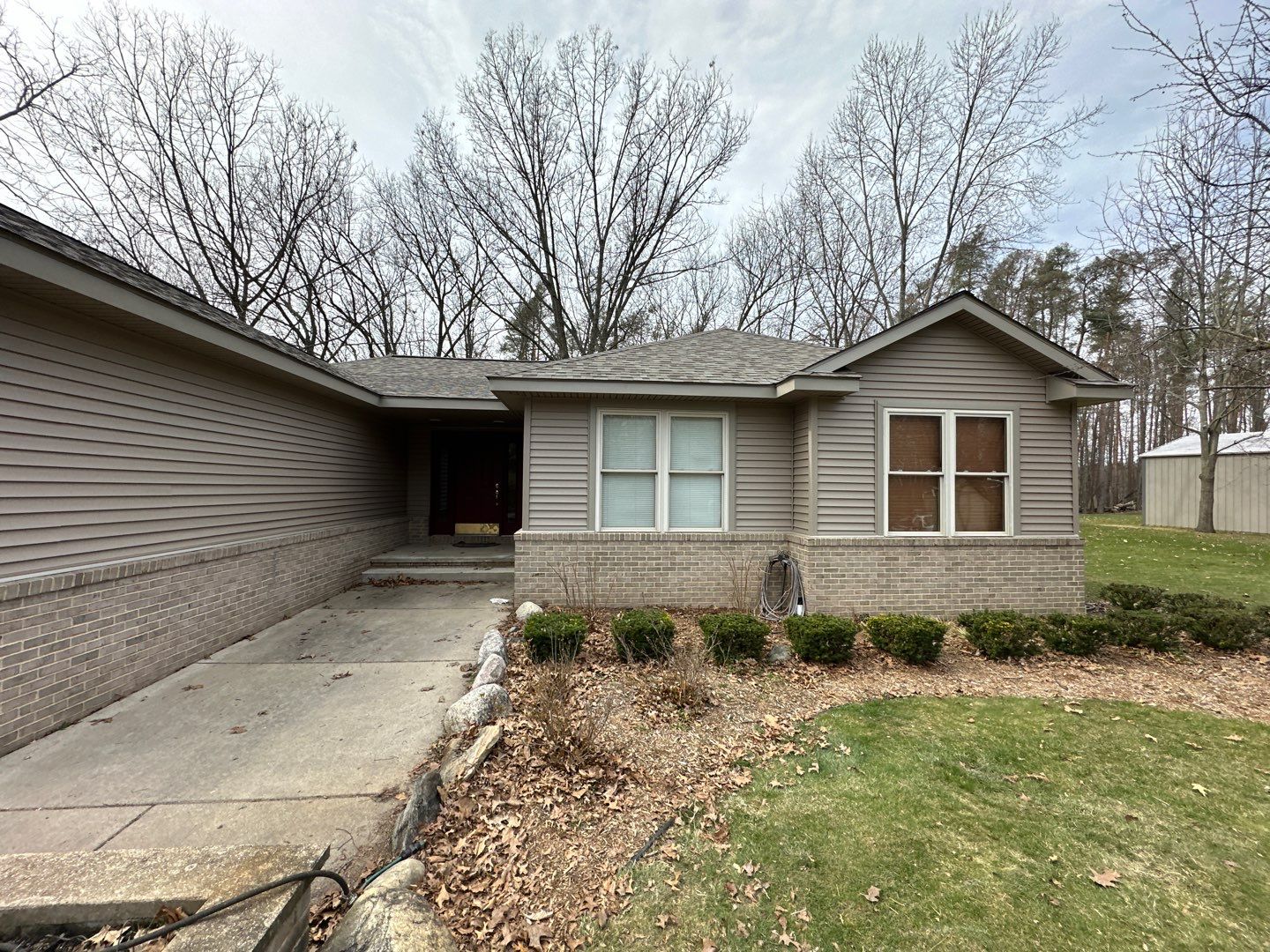 Siding Replacement using Certainteed Restoration Classic D4 by 180 Contractors