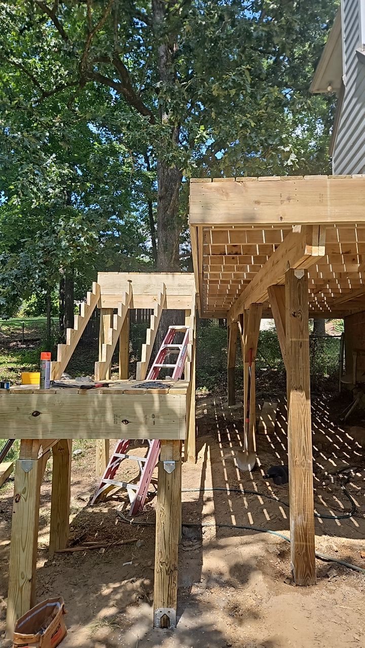 Russet Cove Circle - Deck Installation by Pillar and Pine