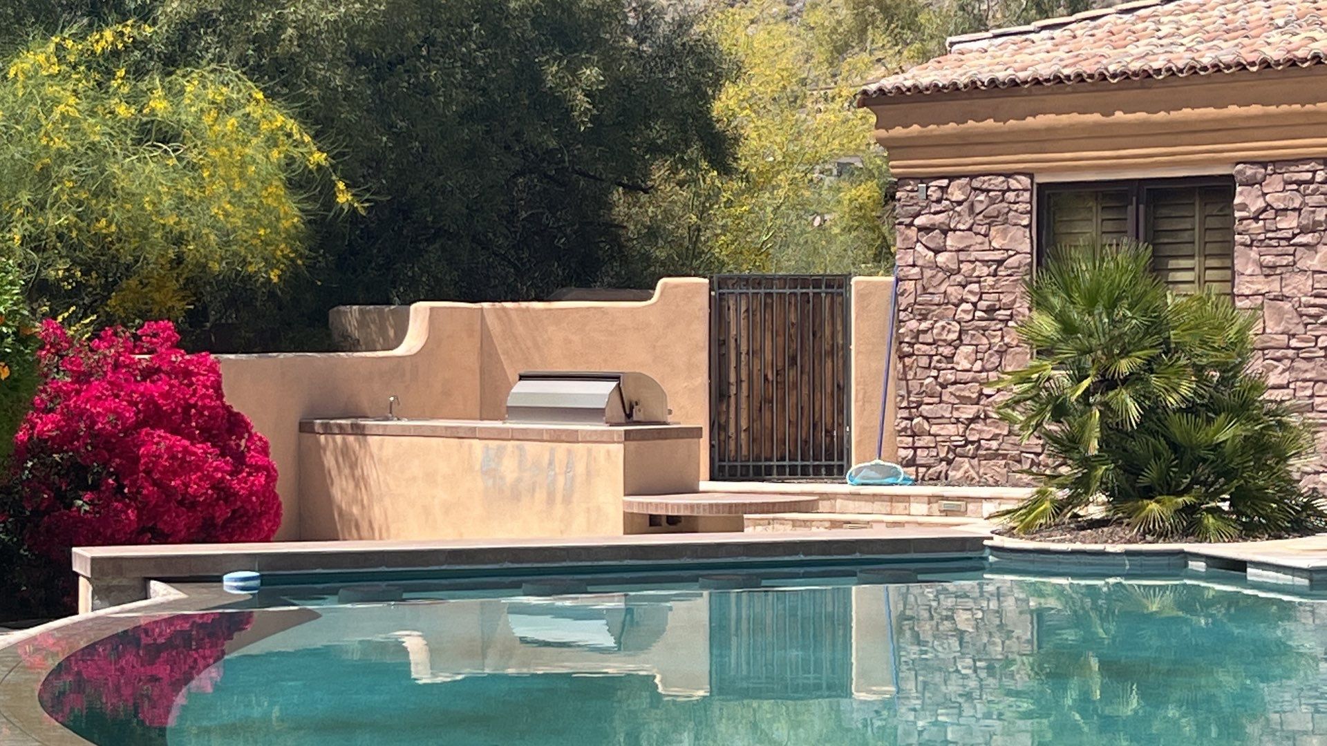 8,600 s.f. Single Family Home in Paradise Valley Arizona 85253 by Crash of Rhinos Painting & Garage Floors