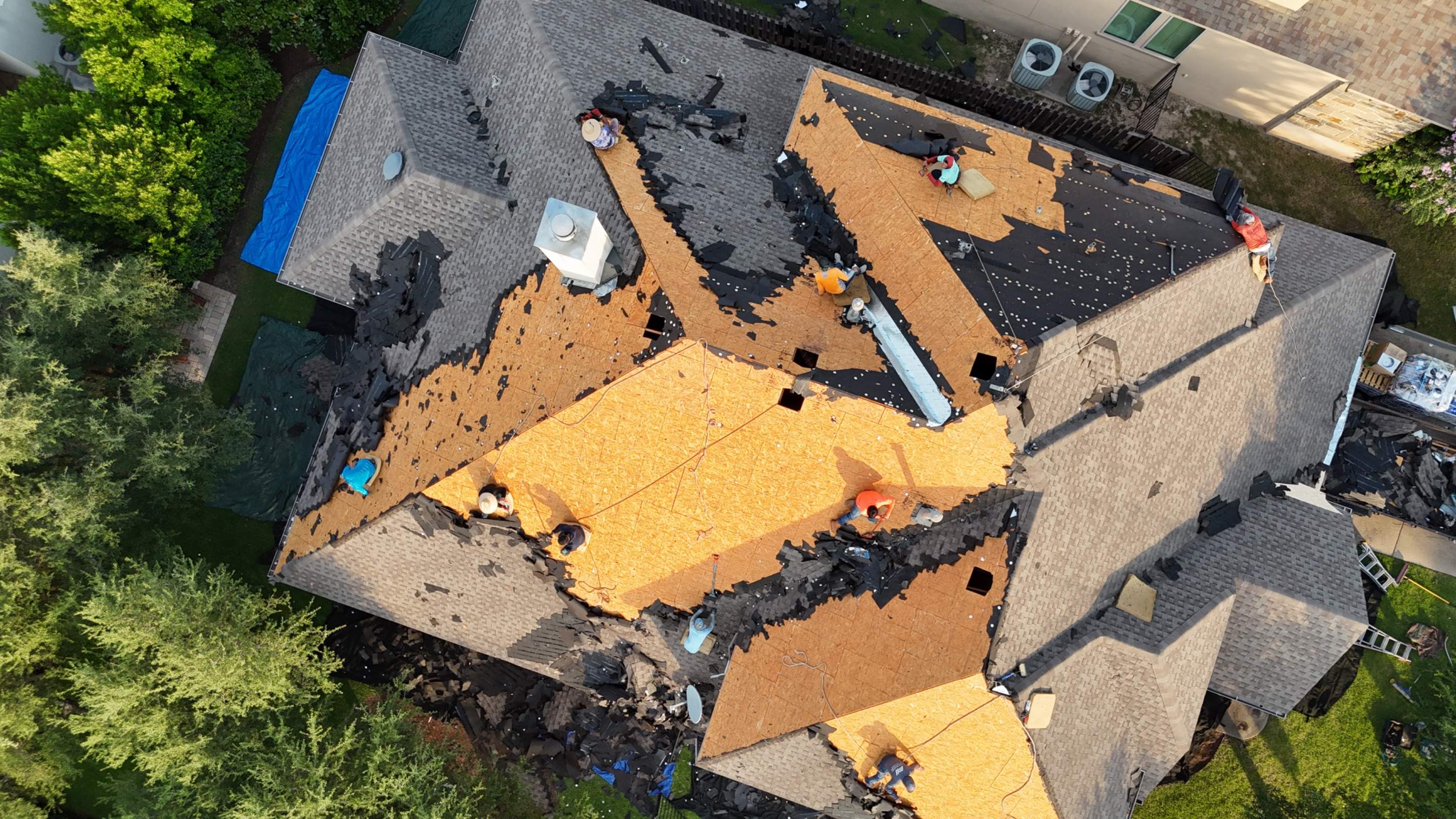 Austin Residential Roof Installation with GAF Shingles and Radiant Barrier by RoofsOnly.com