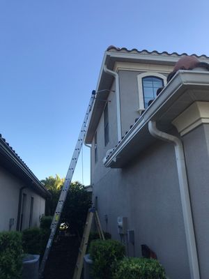 Gutter Almond Installation in Fort Myers FL