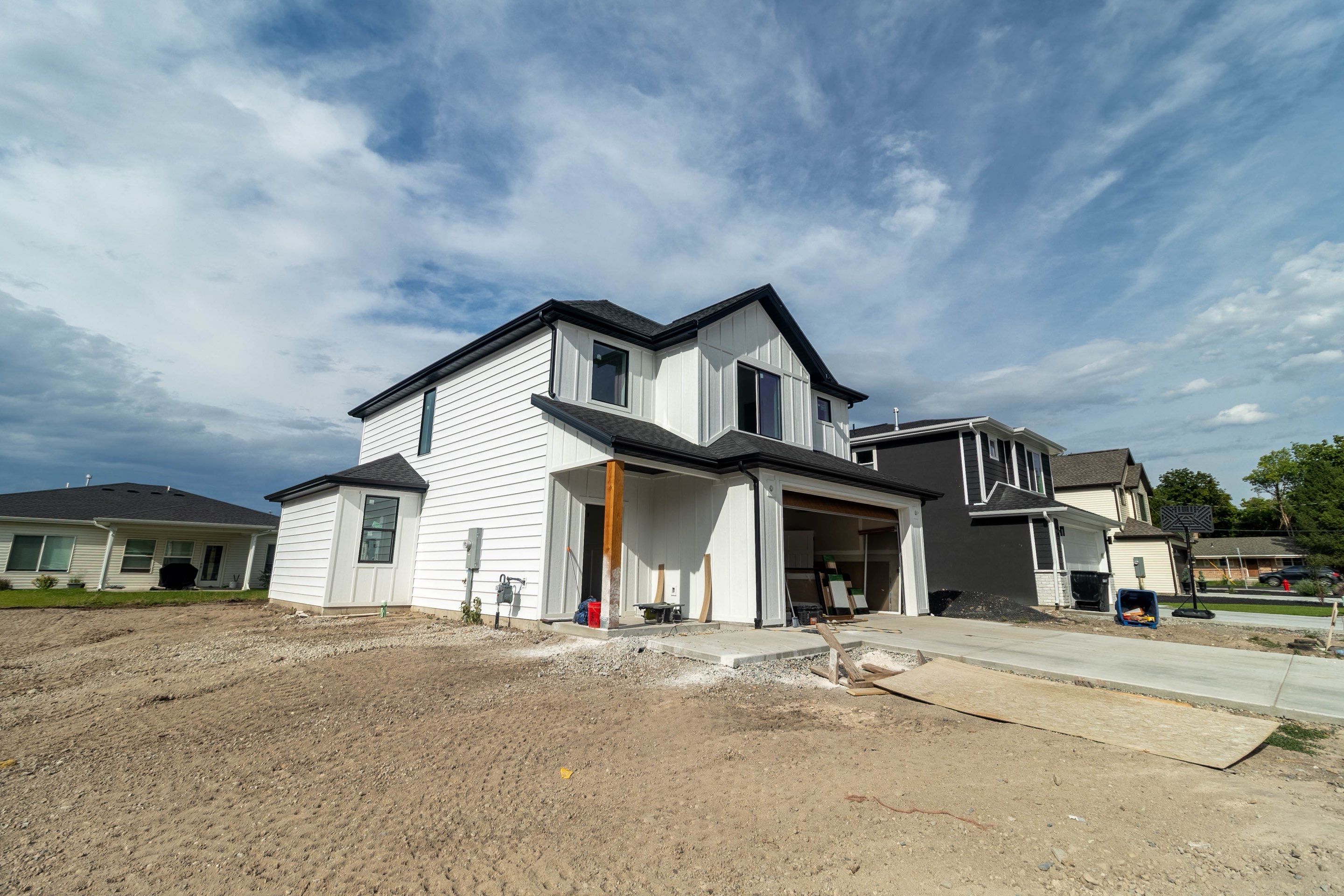 LE40 - Exterior by Garner Construction