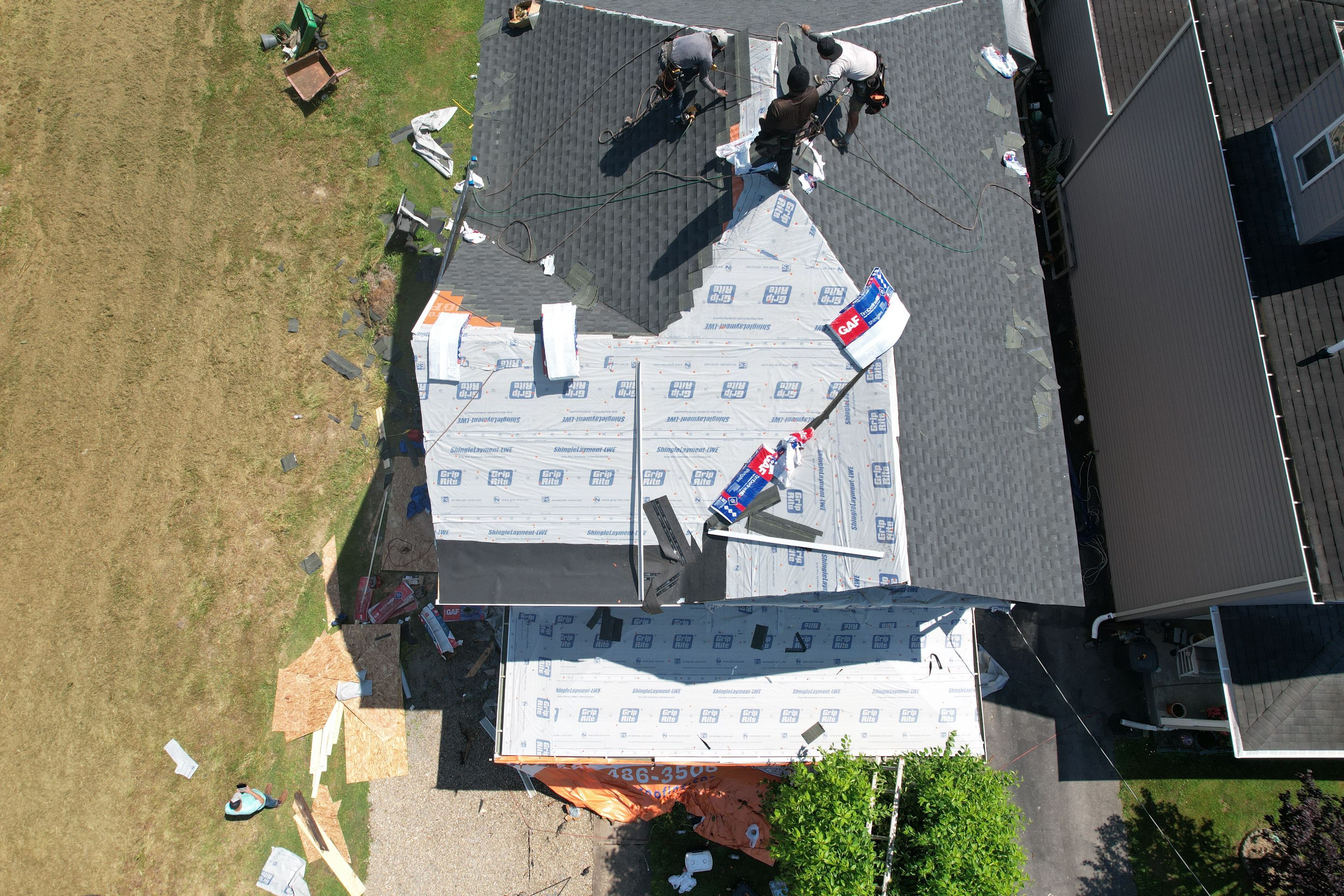 Residential Roofing Installation using GAF Timberline HDZ Charcoal by Rainstoppers Roofing