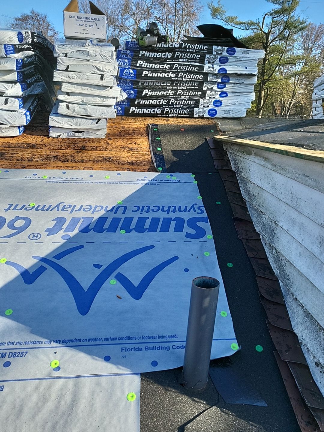 ATLAS PINNACLE COLOR: COASTAL GRANITE DRIP EDGE: TUXEDO GRAY by Eagle Eye Roofing