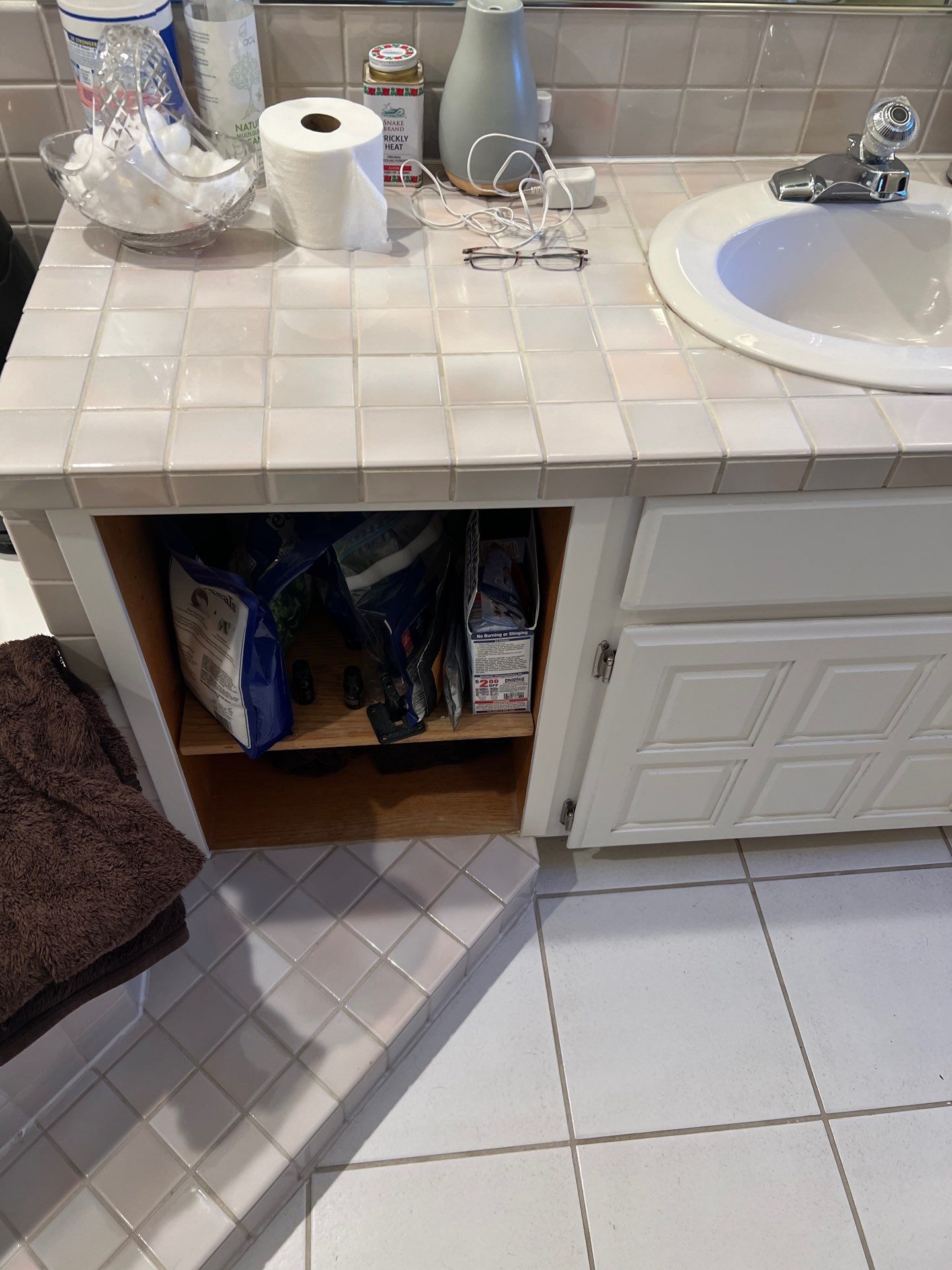 House cleaning in Lake Oswego by Cloud 9 Professional Cleaning Services